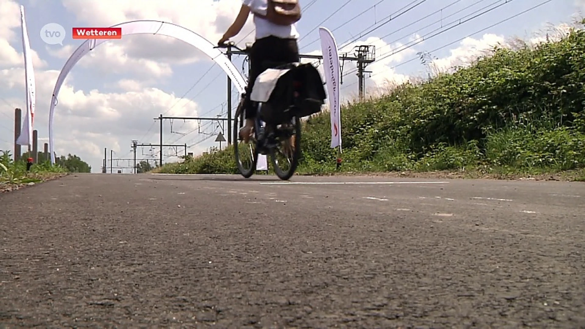 Nieuwe fietsverbinding tussen Schellebelle en Wetteren ingehuldigd