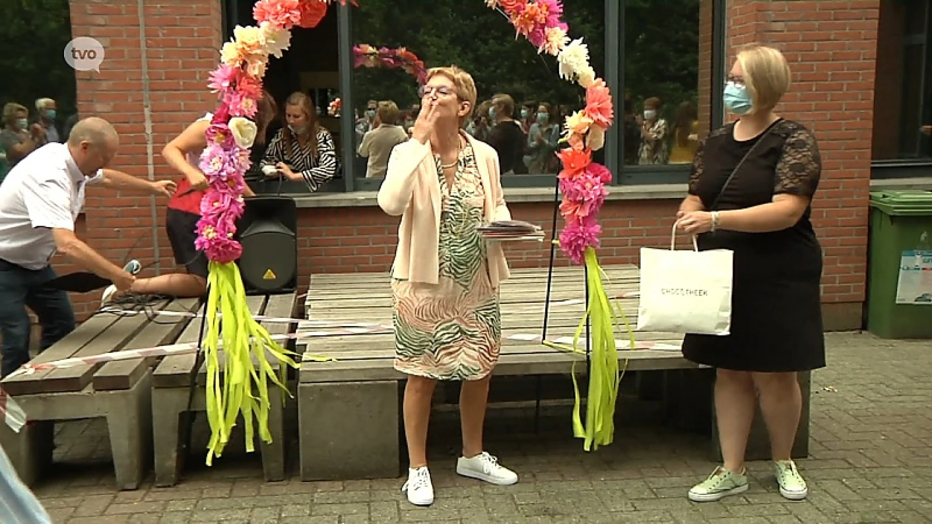 Coronaproof pensioenfeestje voor afscheidnemende leerkracht in Beveren