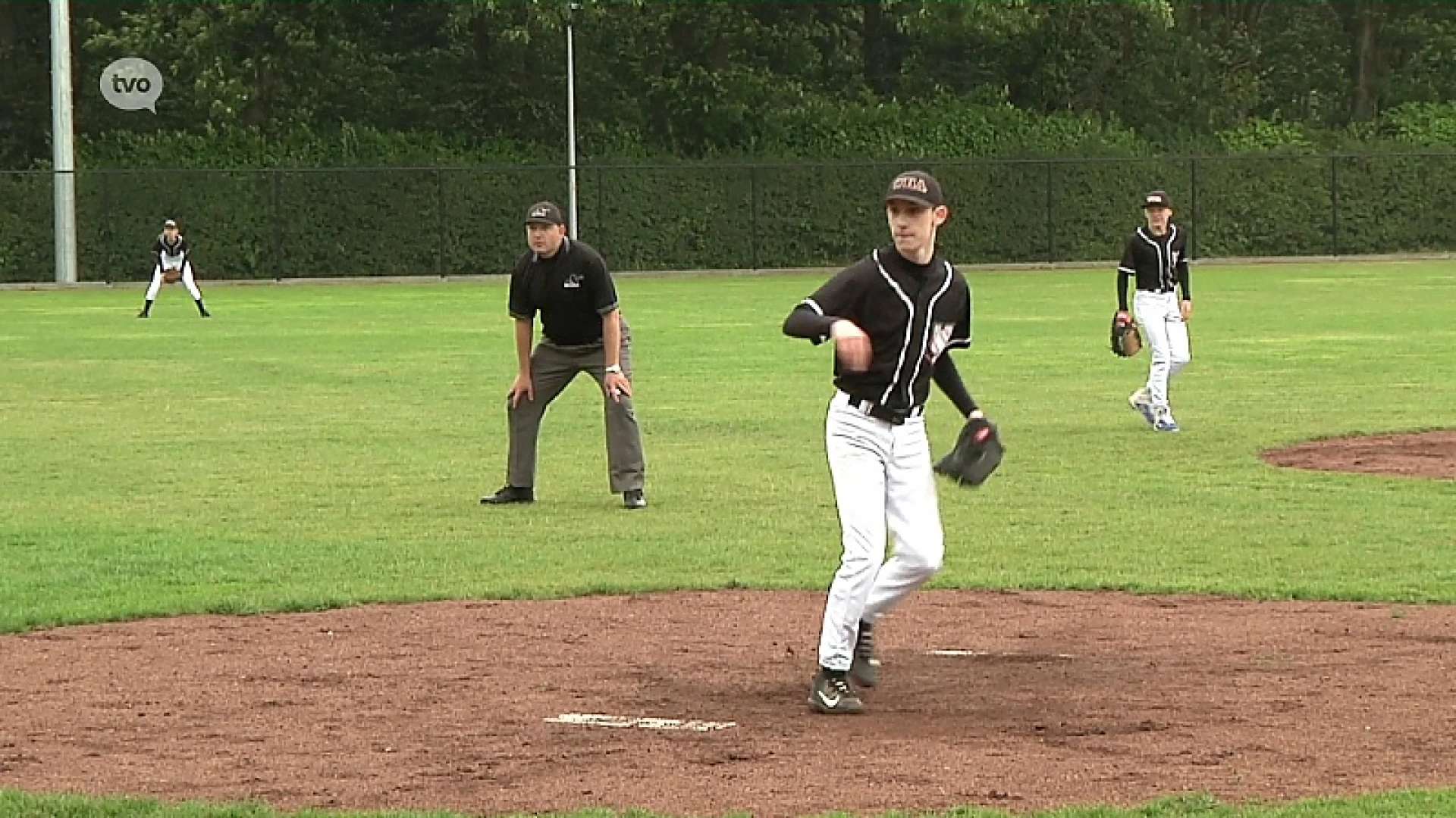 WBA Foxes spelen eerste officiële wedstrijd op eigen, nieuwe baseballveld