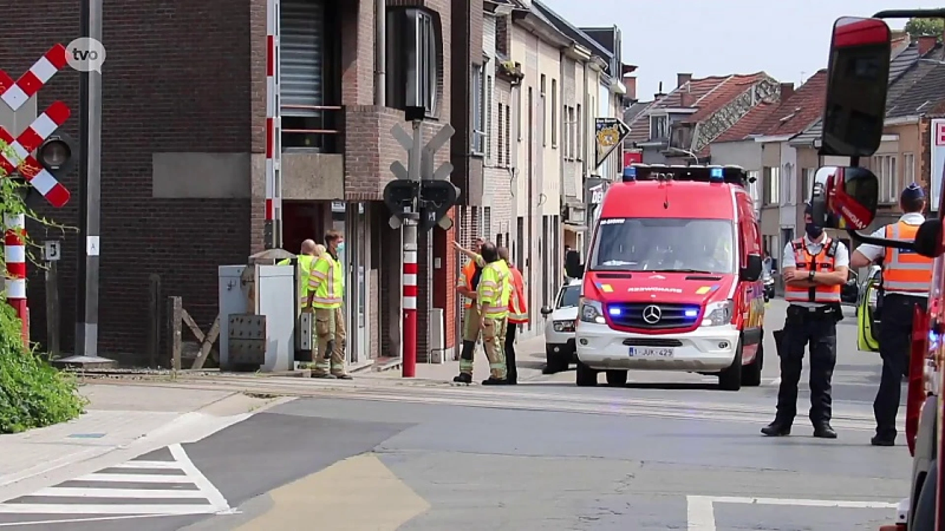 Rolstoelgebruiker door trein gegrepen aan spoorwegovergang, hulp kon niet meer baten
