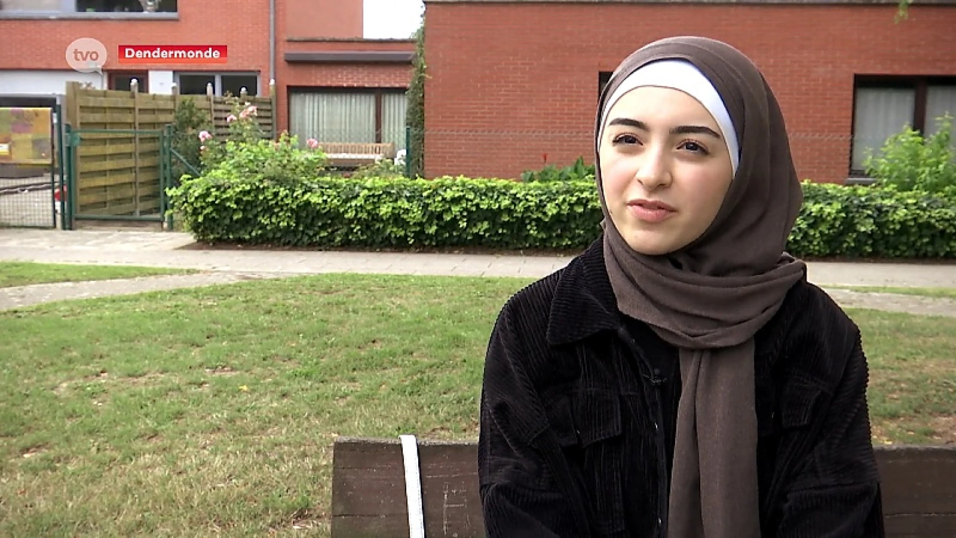 Jobstudente met hoofddoek geweigerd in Albert Heijn Dendermonde: "Ik was in shock"