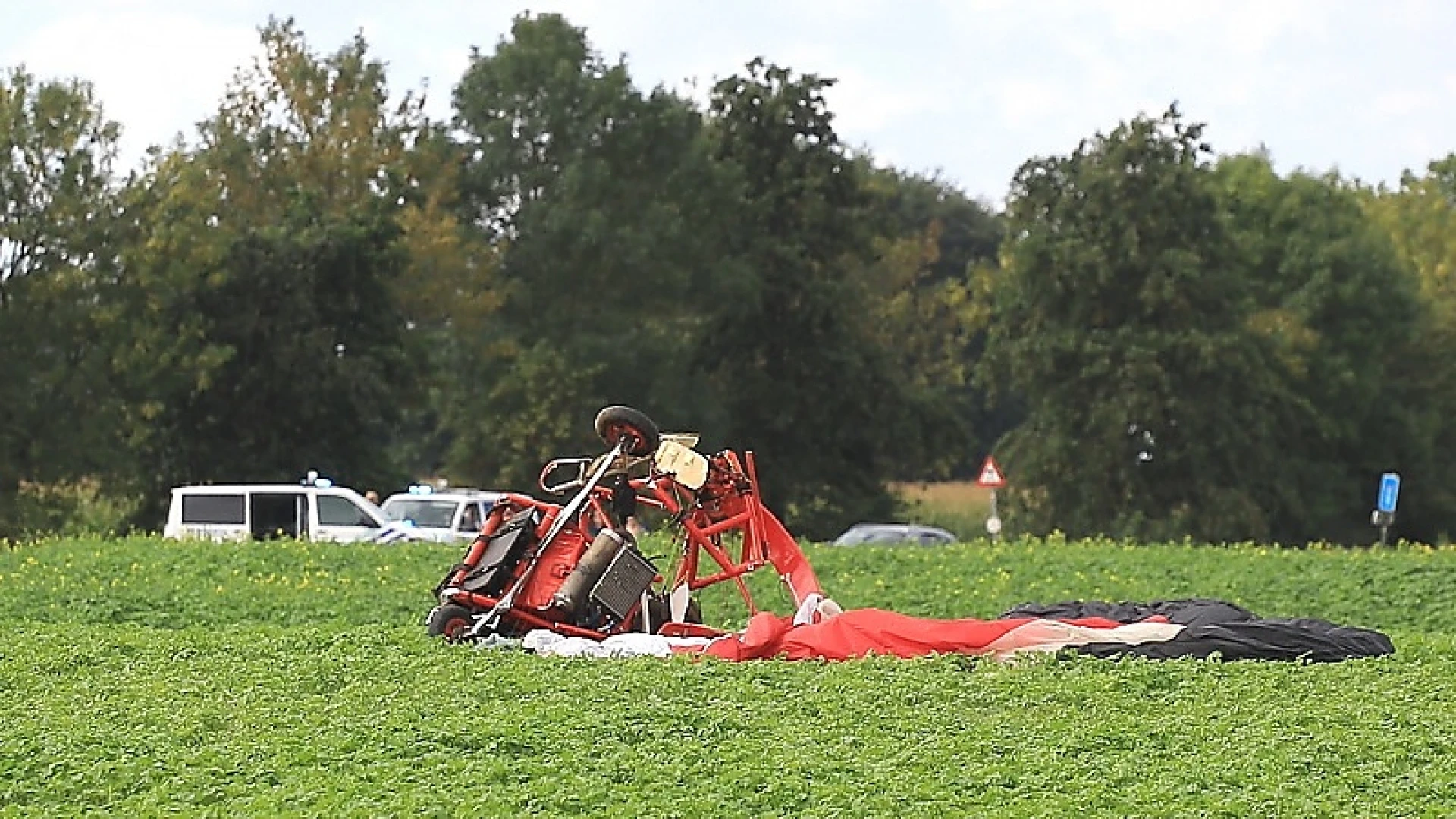 Vrasene: Man sterft na crash met paramotor