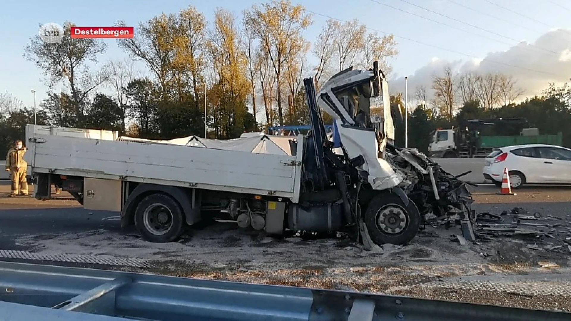 Vrachtwagenbestuurder rijdt in op file en overleeft de klap niet