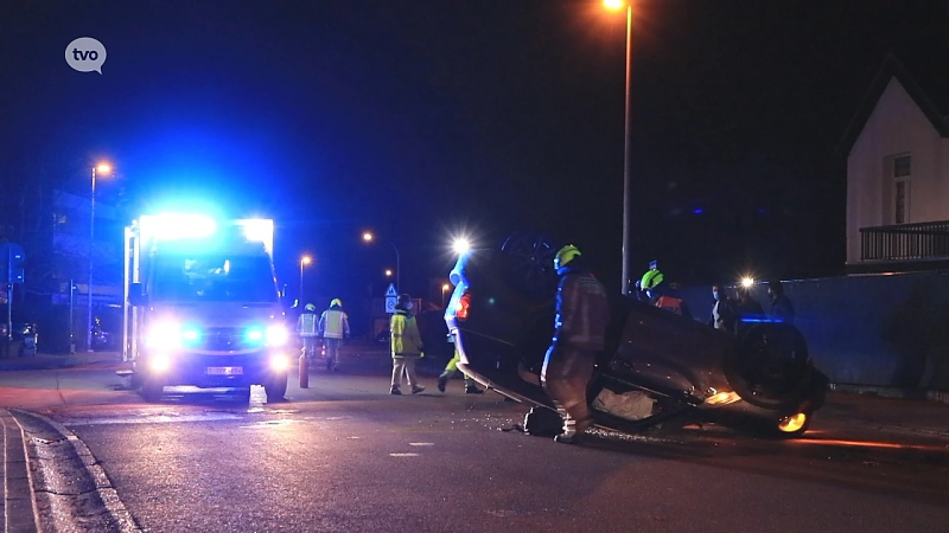 Auto over de kop in Temse, twee inzittenden licht gewond