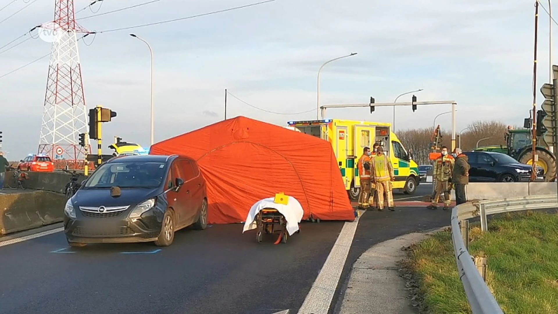 Fietser overleden na aanrijding gisteren op viaduct over E34 in Melsele