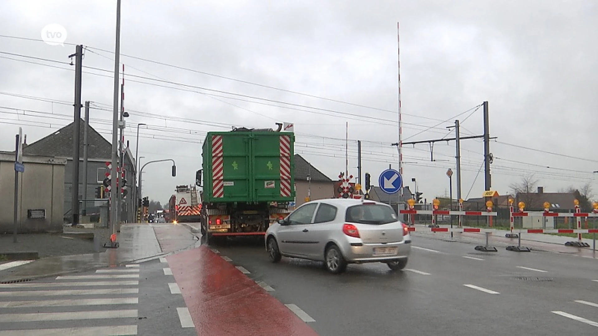 Roggeman: overweg Oudegemsebaan ophogen tot spoorviaduct