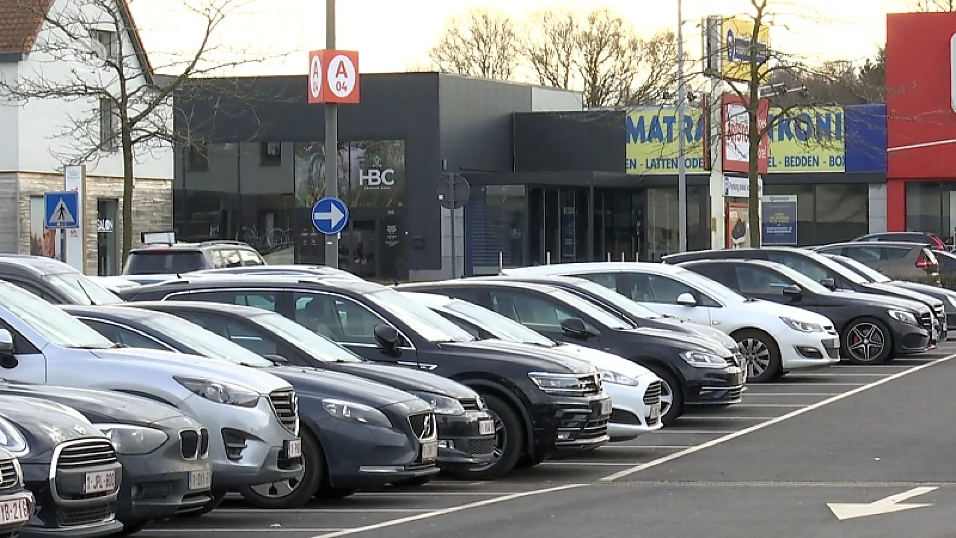 Meteen vrije parkeerplaats vinden via app in Waasland Shopping