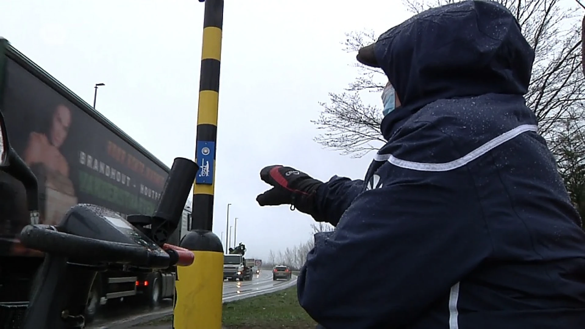 Drukknoppen aan oversteekplaatsen niet altijd bereikbaar voor mensen met een beperking