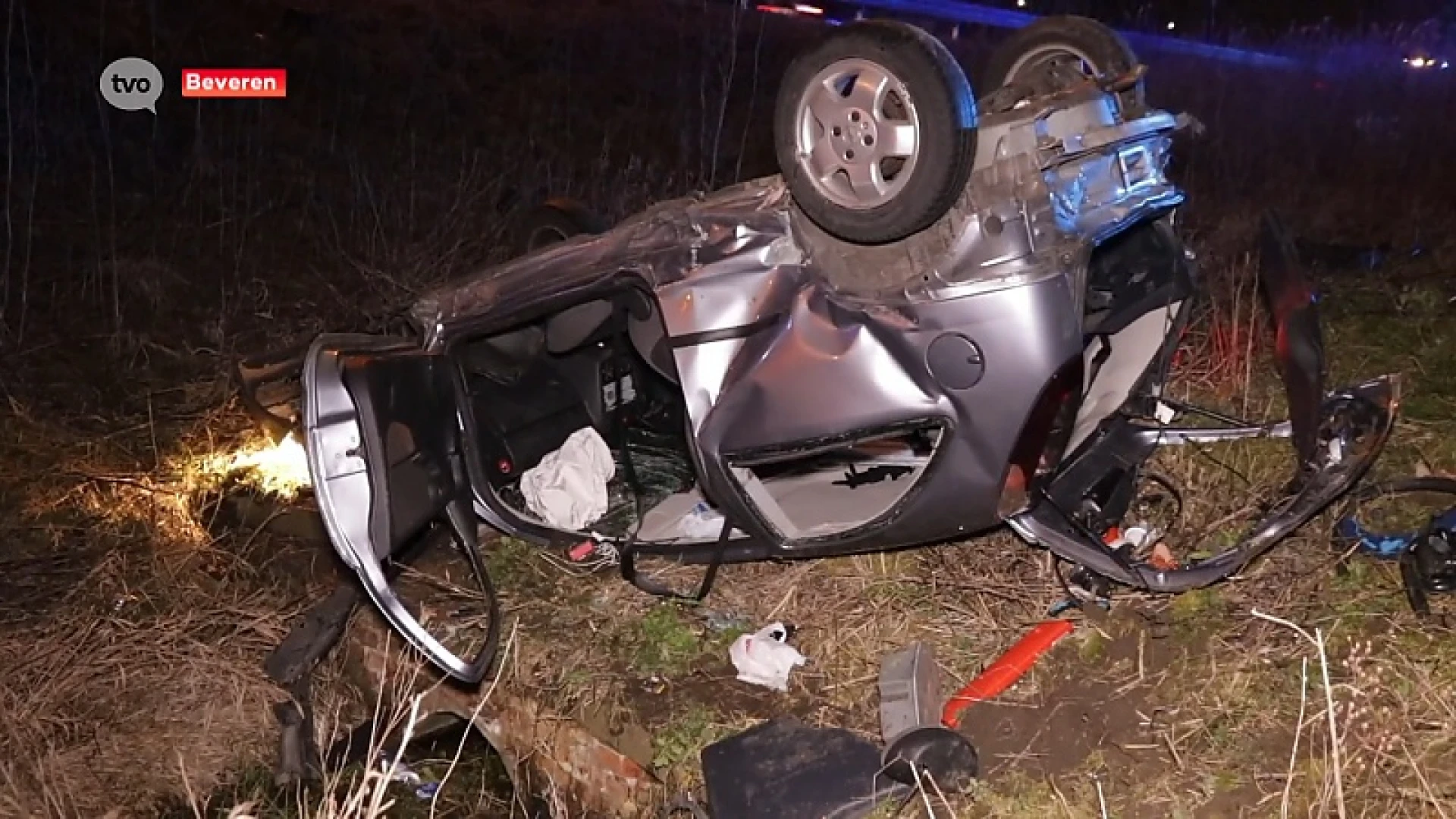 Vier mannen gewond nadat auto crasht op E17 in Haasdonk