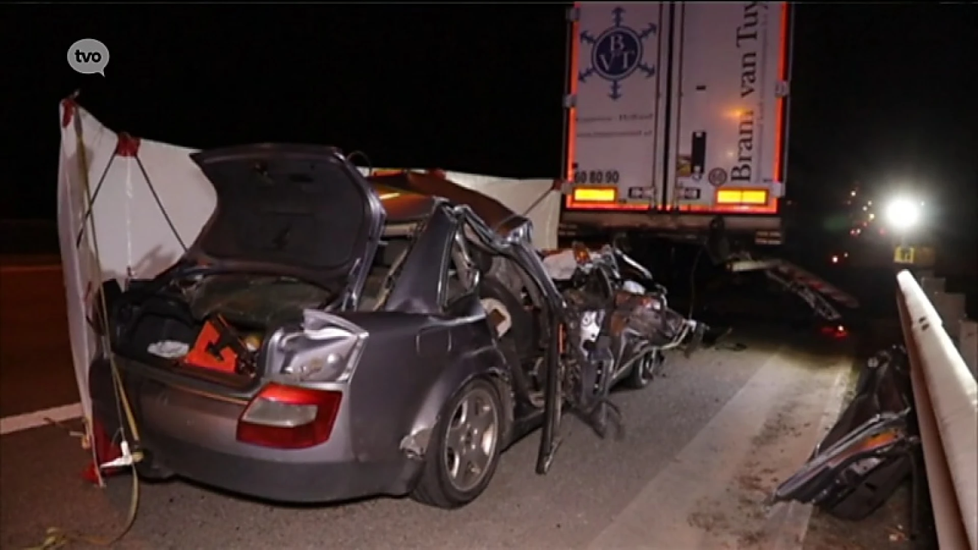 Twee doden na zware crash op E17 in Temse