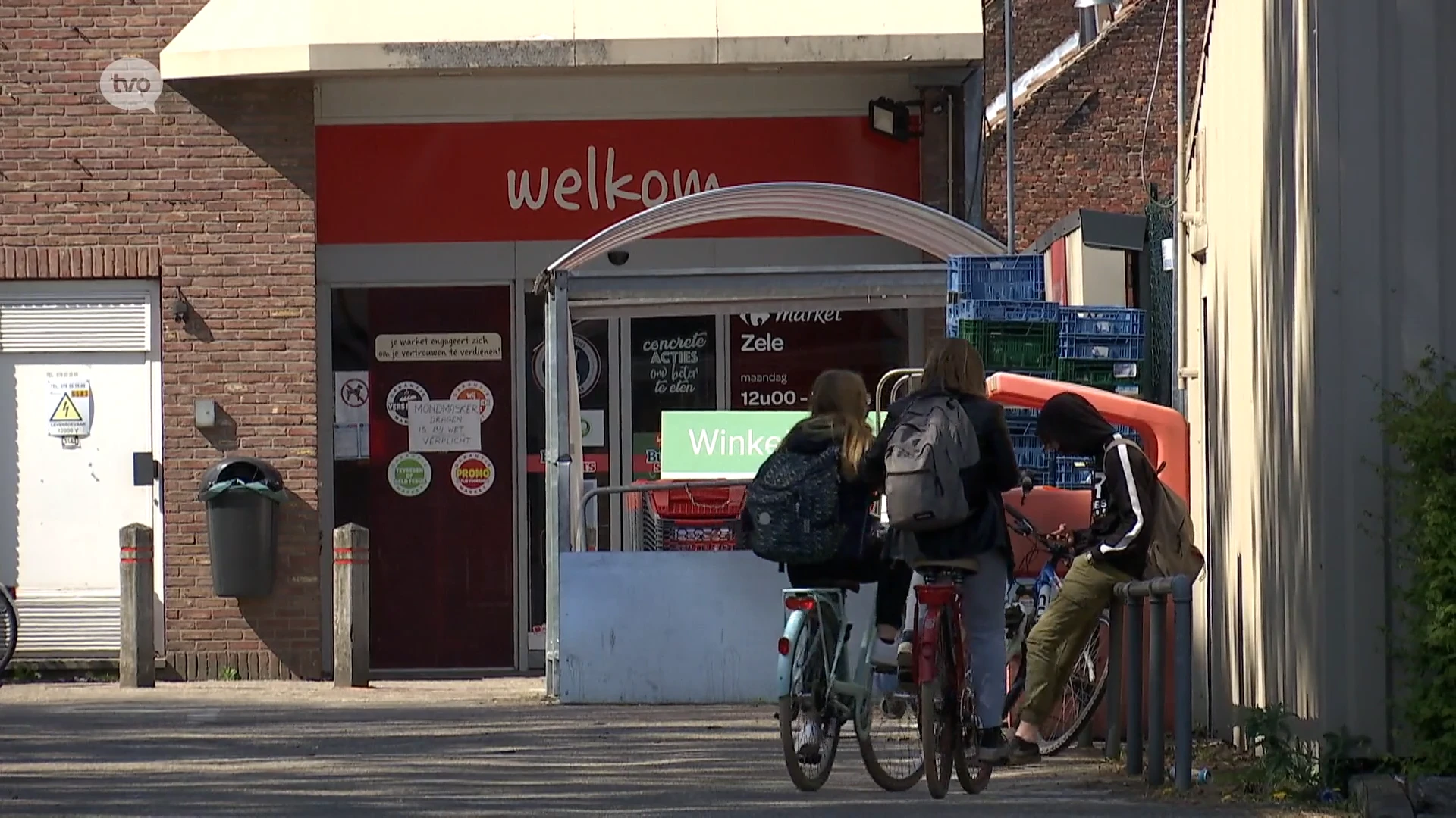 Man aangehouden voor diefstal met geweld en wapenvertoon Carrefour Zele