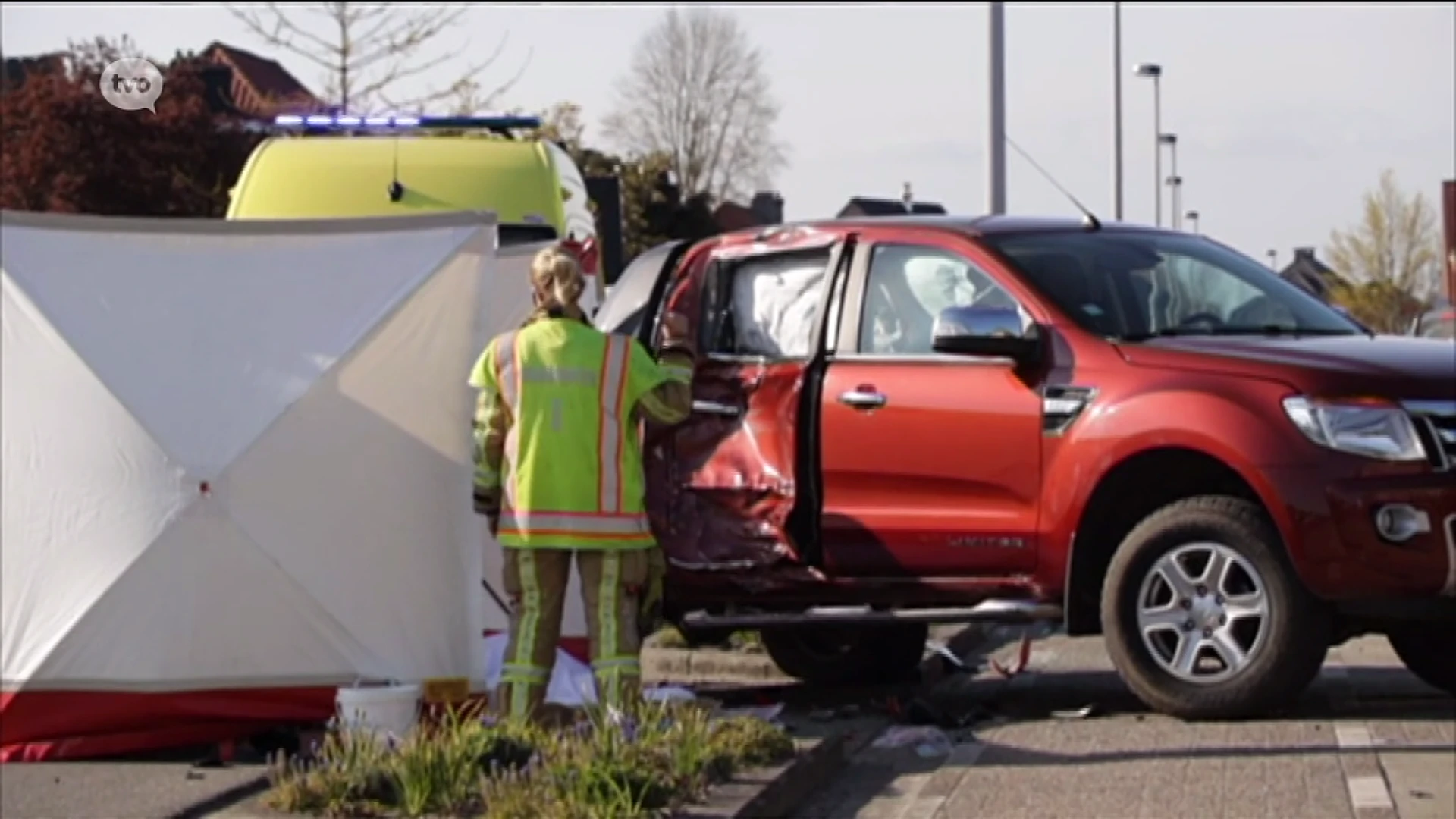 Sint-Niklaas: Motorrijder komt om het leven na botsing tegen pick-up