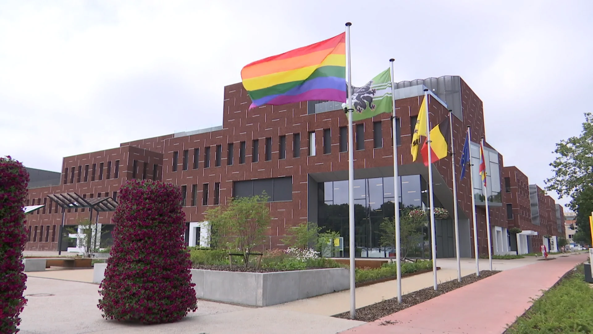 Regenboogcharter unaniem gestemd in Beverse gemeenteraad