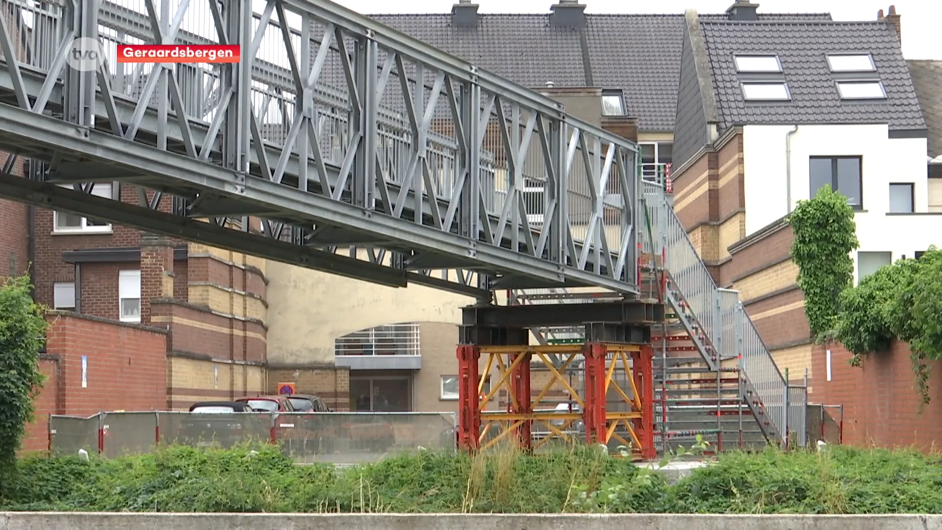 Tijdelijke brug over Dender in Geraardsbergen is open