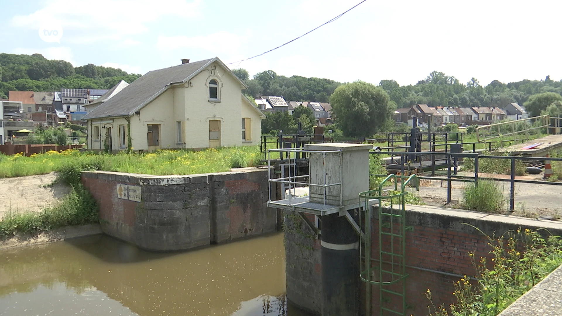 Wateroverlast Dender weer op politieke agenda: bouw stuwen nog altijd in het slop