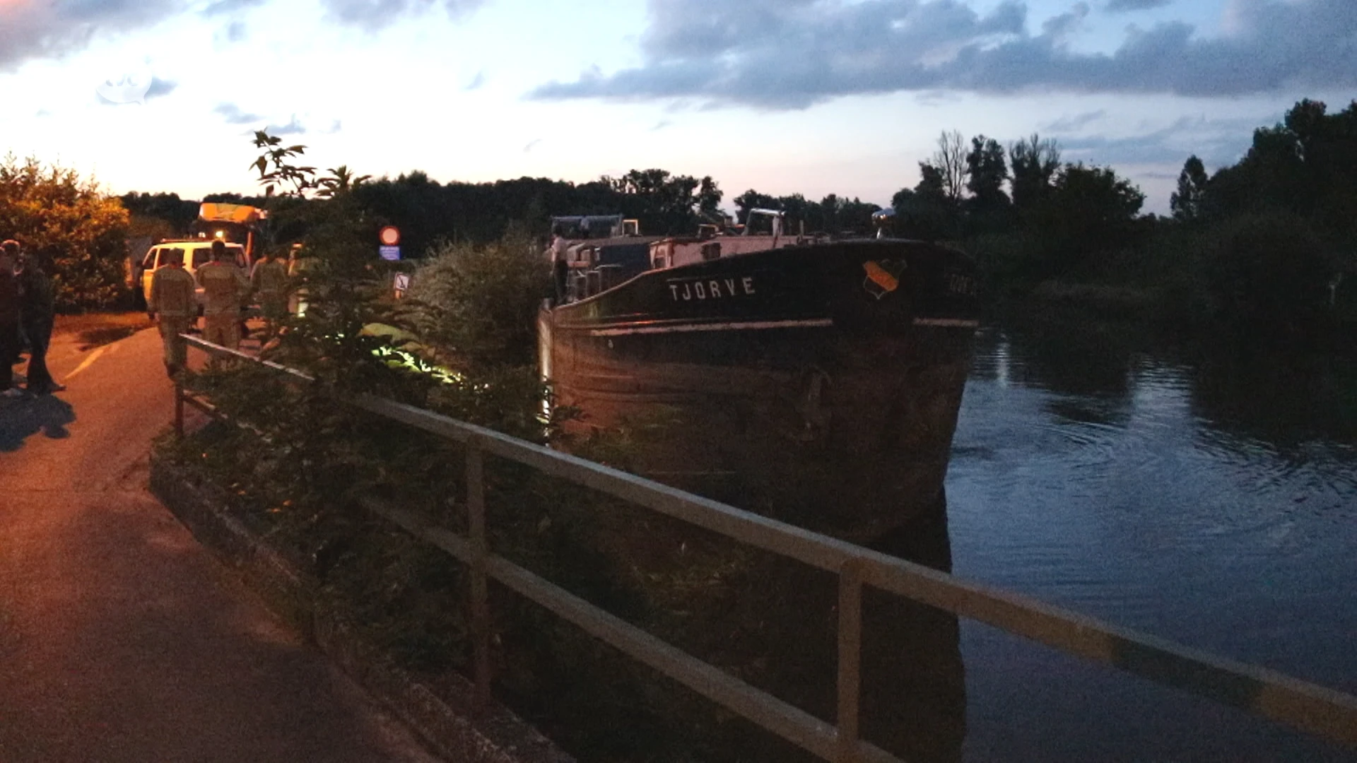 Dronken schipper vaart tegen spoorwegbrug in Oudegem