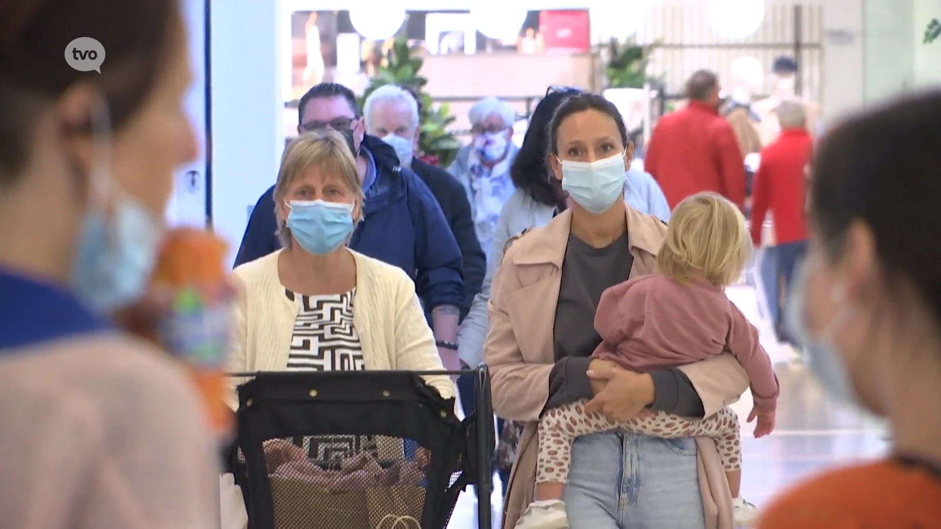 Na 442 dagen eindelijk geen mondmasker meer nodig in de winkels