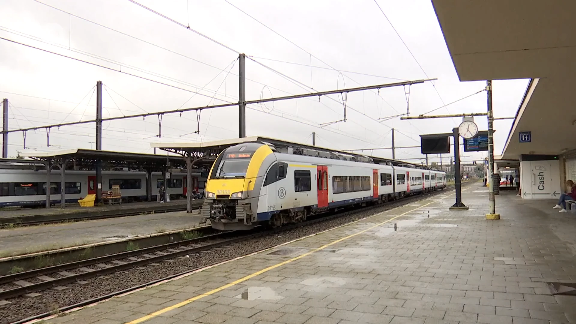 Spoorlijnen Sint-Niklaas - Mechelen en Lokeren - Dendermonde blijven