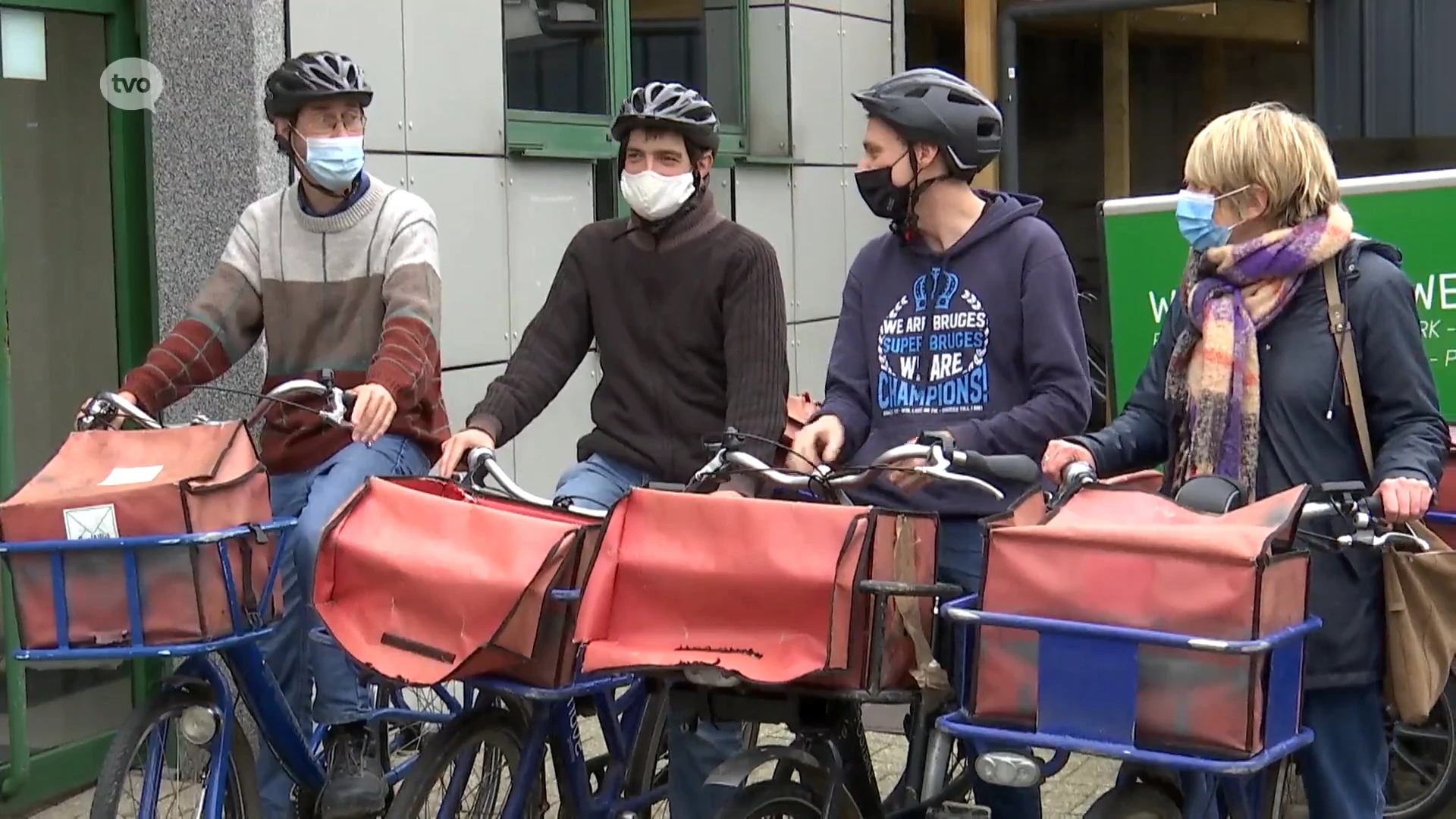 Fietskoeriers Snel en Wel krijgen cursus verkeersveiligheid