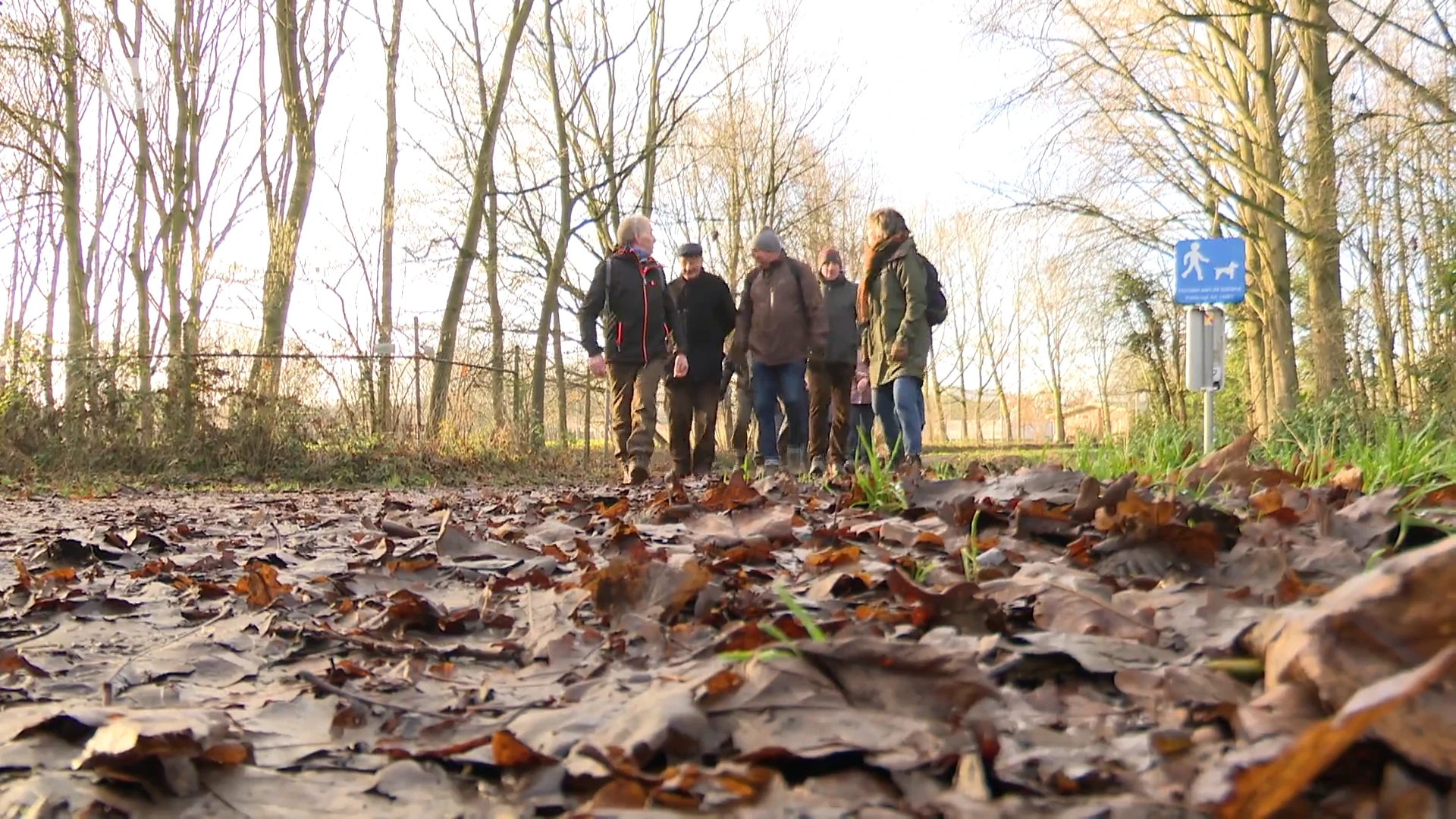 Vrienden VVRW wandelen voor jeugdwerking kwetsbare jongeren in Waasmunster