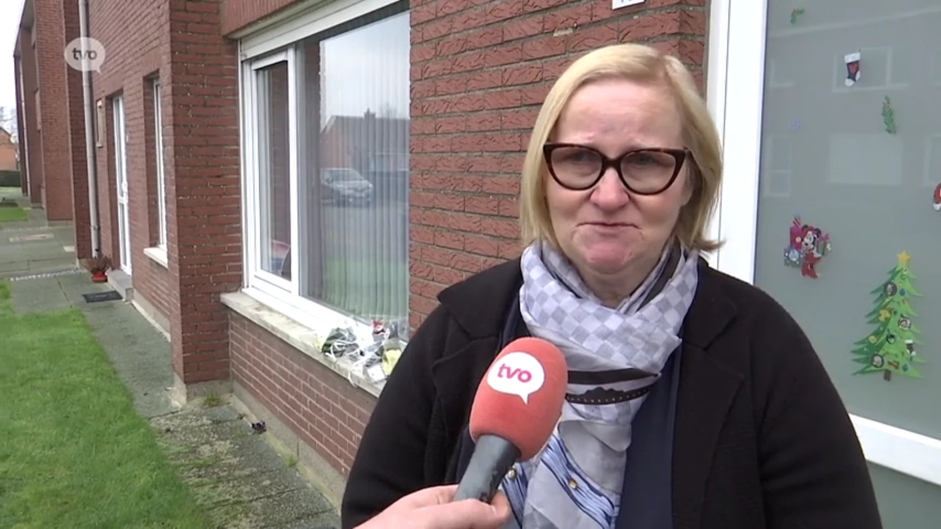 Buren en kennissen zoeken troost aan het huis van Dean: "Dean was een goddelijk kind"
