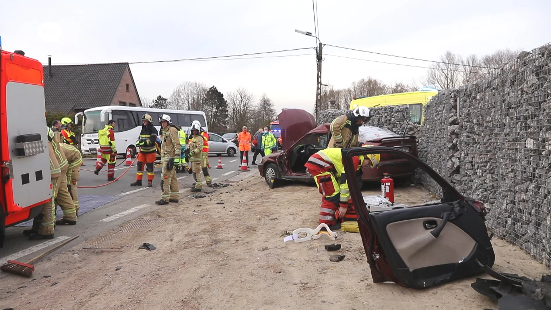 Drie gewonden bij zwaar verkeersongeval in Hamme