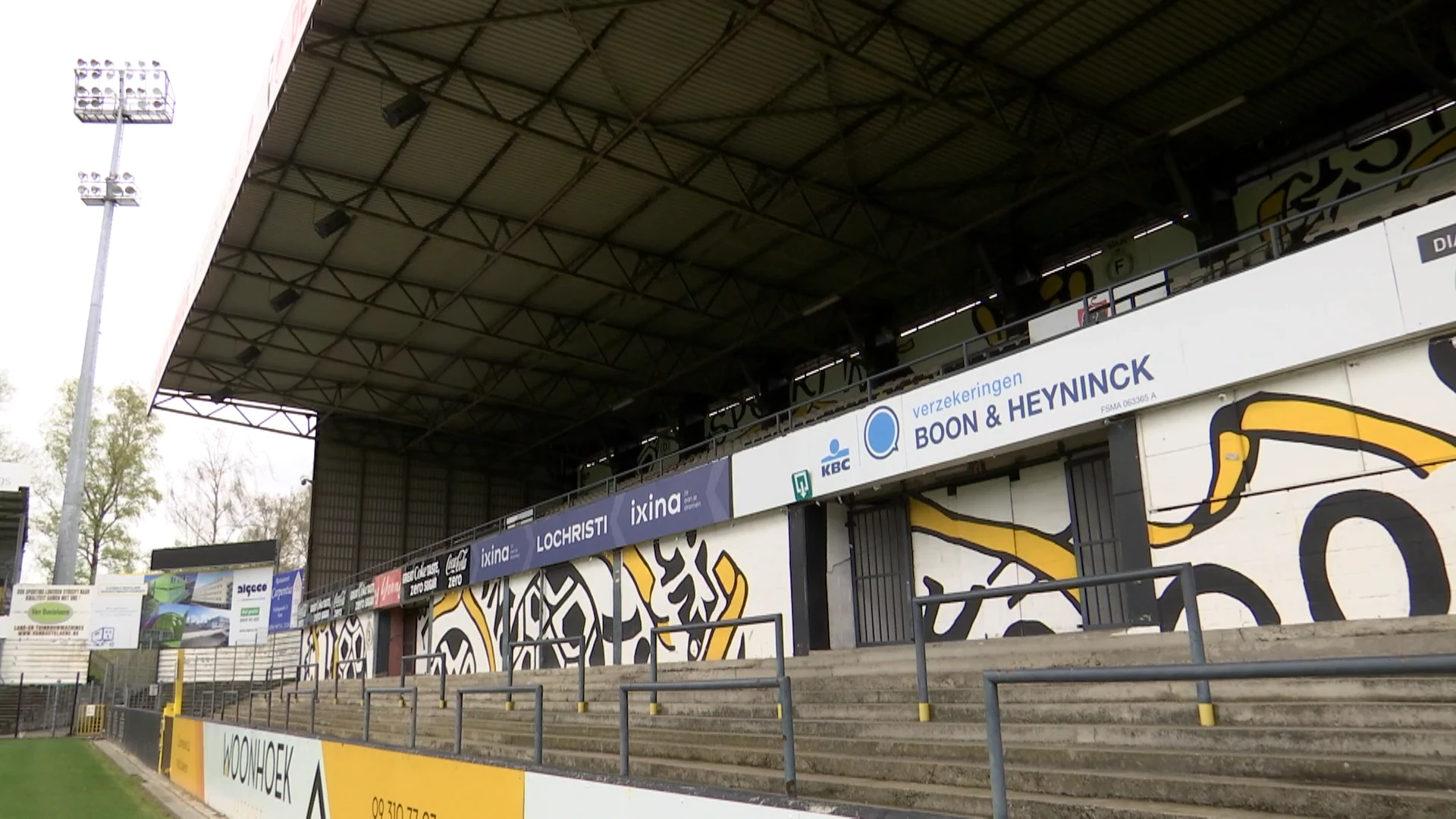 Nieuwe trainer maar tegelijk ook stadionproblemen voor Lokeren-Temse