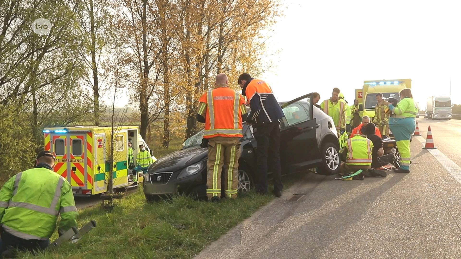 Twee zwaargewonden bij ongewoon verkeersongeval op E34 in Vrasene