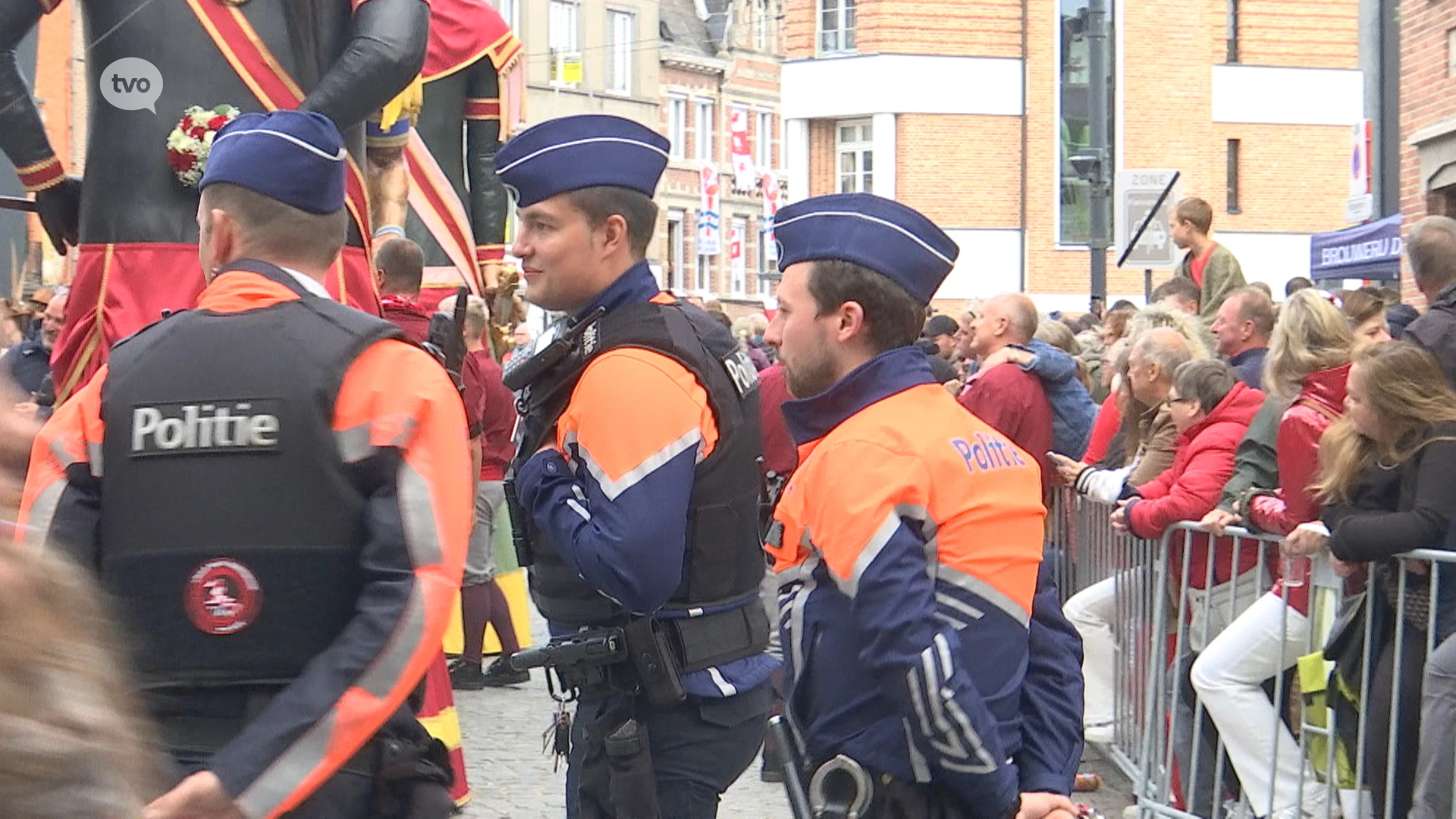 Veiligheid Ros Beiaardommegang: monitoring van bijna 90.000 mensen