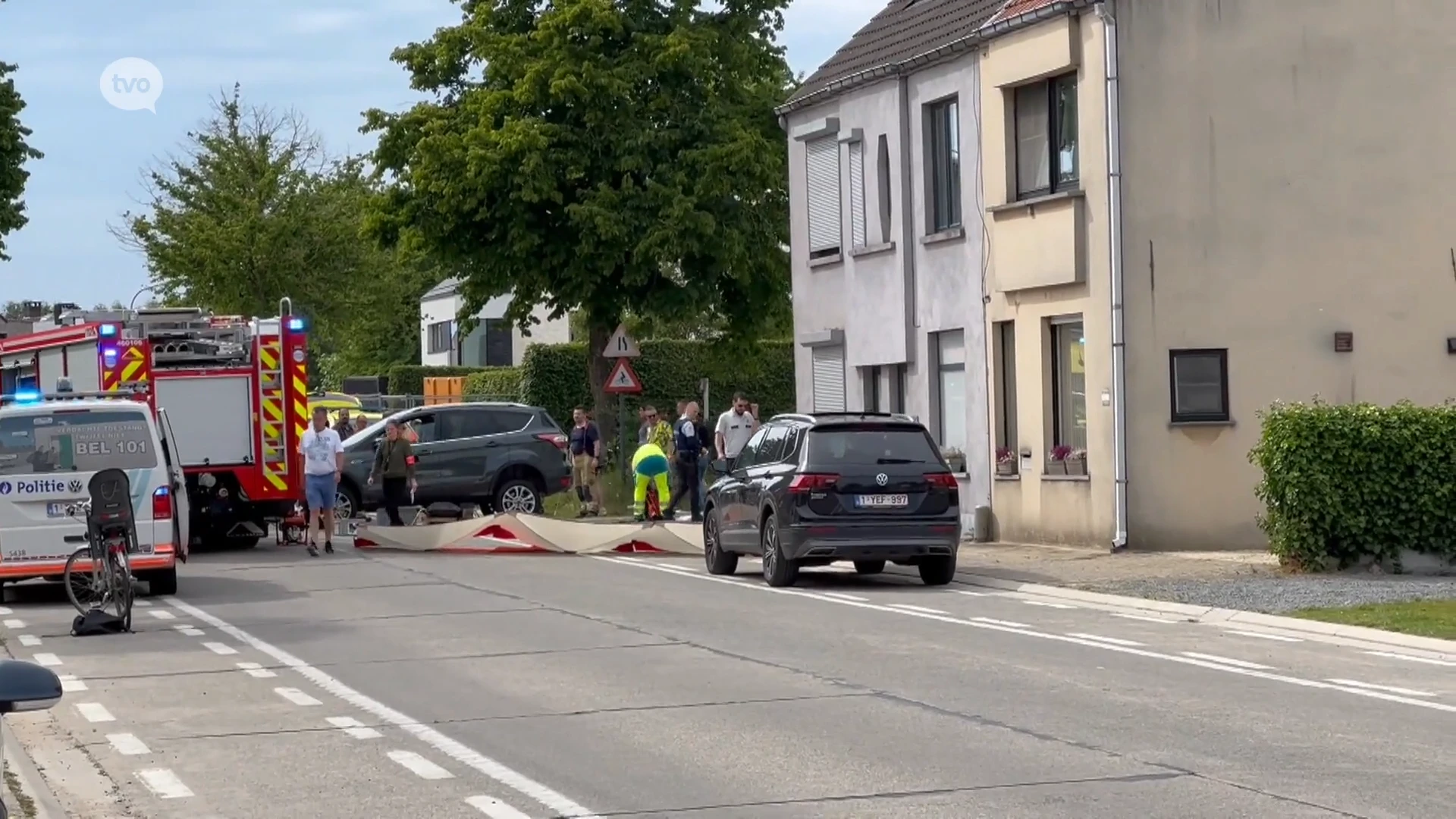 SUV zonder bestuurder ramt jonge fietsster in Wetteren