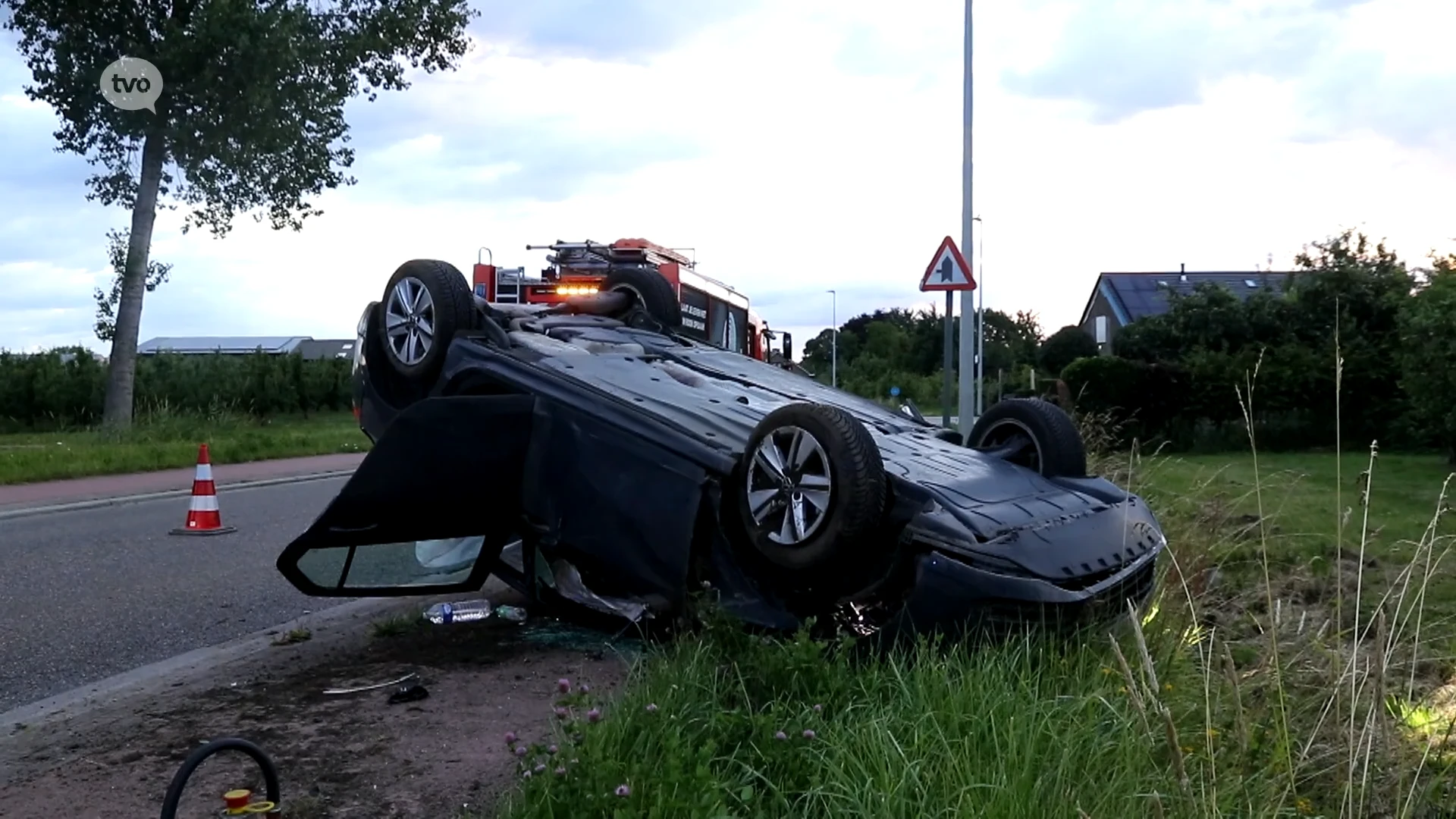 Nieuwkerken: jongeman als bij wonder ongedeerd na zware crash