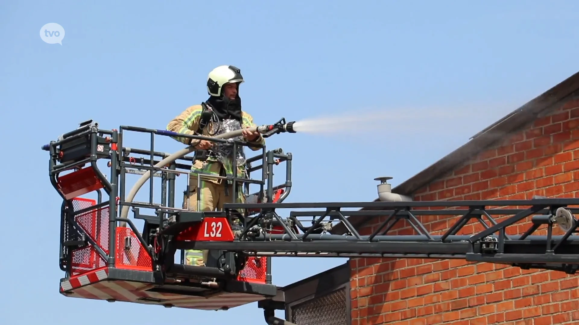 Aalst: Achterbouw vernield na brand in huis