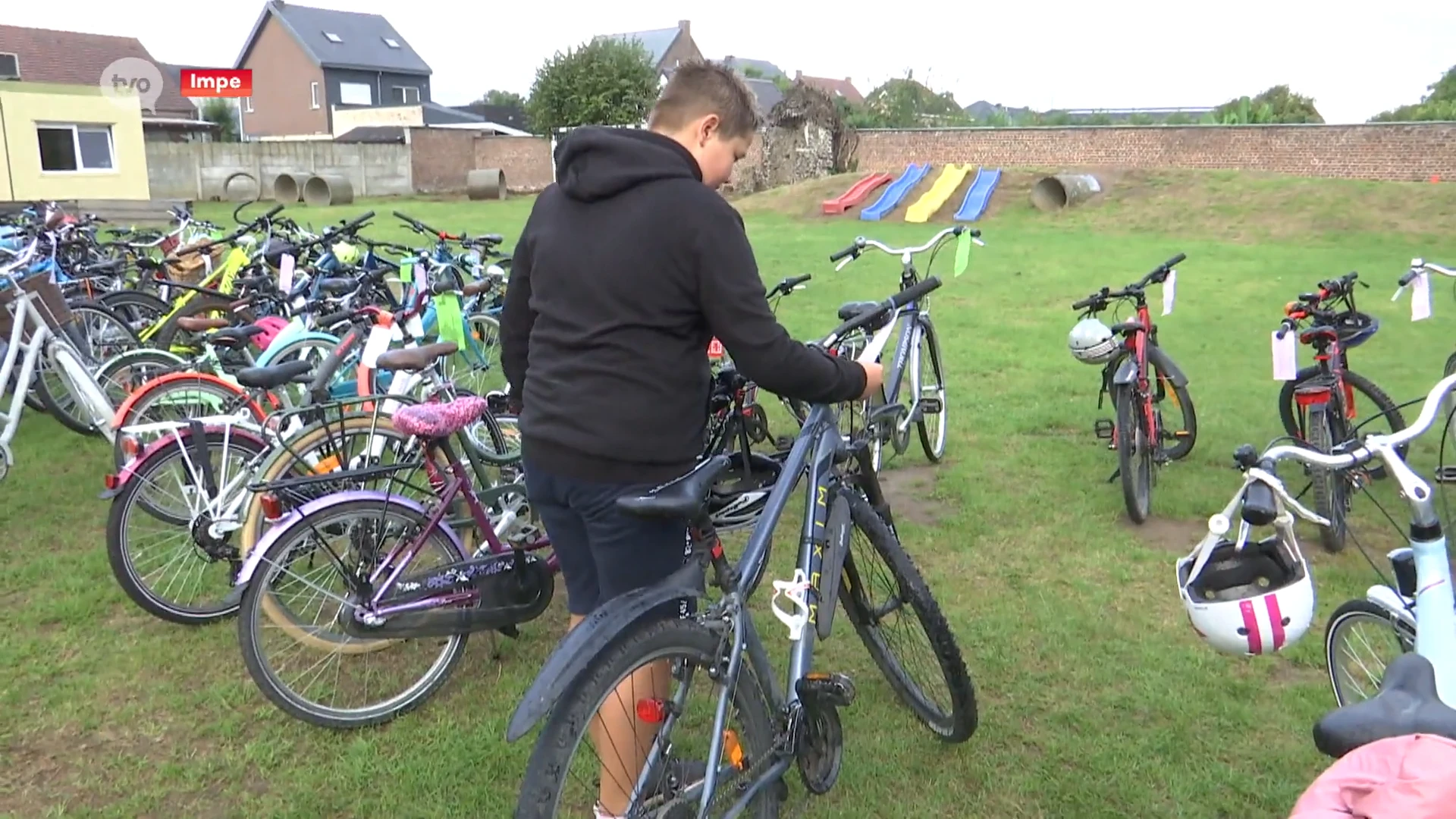 Fietsen van schoolgaande kinderen in Lede worden grondig geïnspecteerd tijdens Week van de Mobiliteit