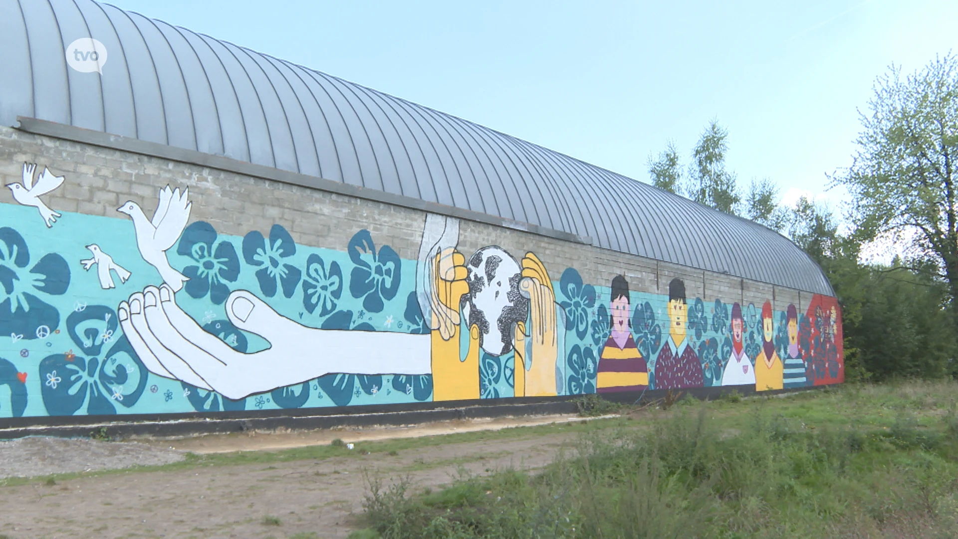 De 'Peace Wall' in Wetteren, één van de zeven vredesmuren ter wereld, is klaar