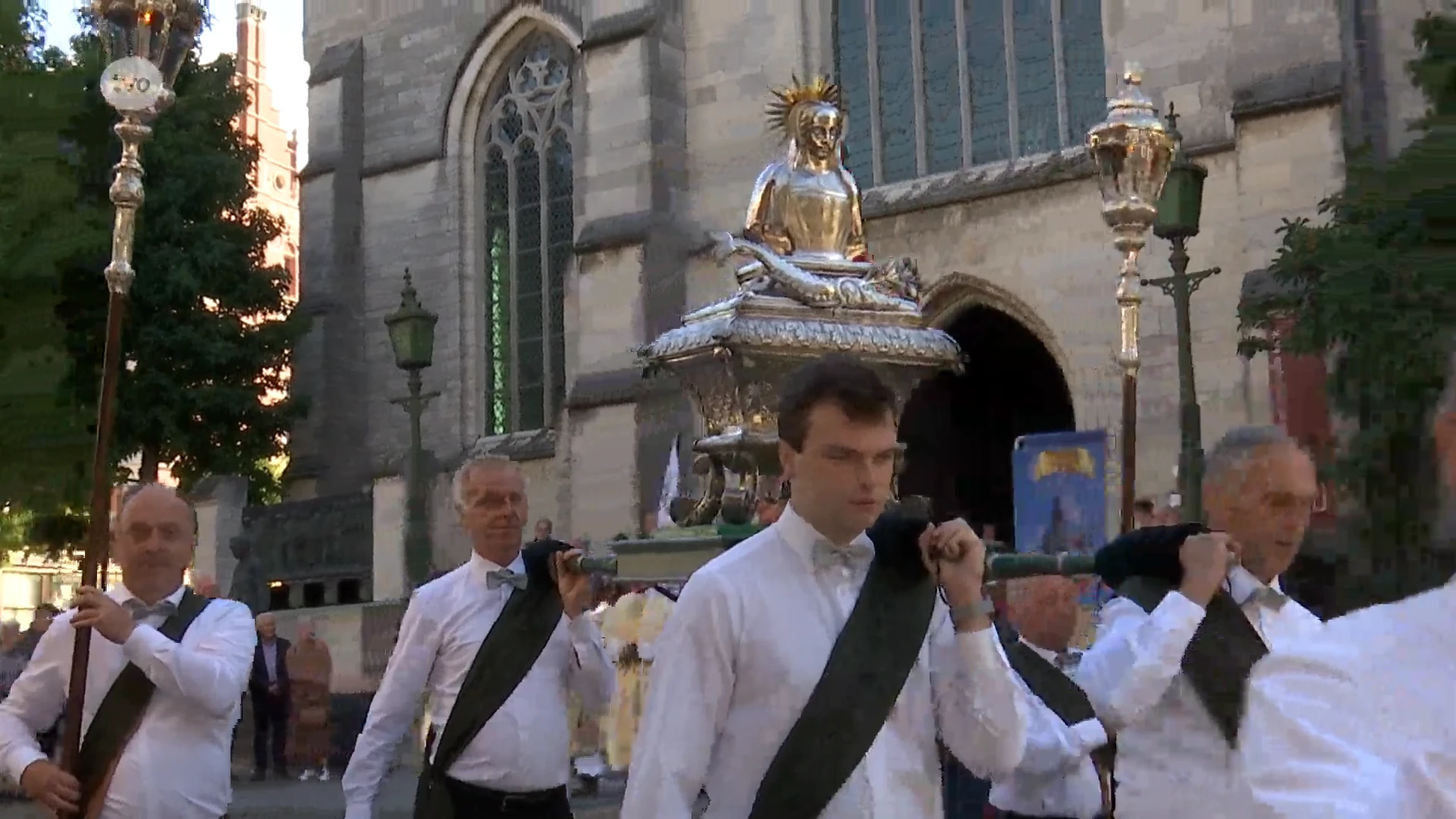 Temse viert 1.250 jaar patroonheilige Amelberga en de stichting van haar OLV-kerk