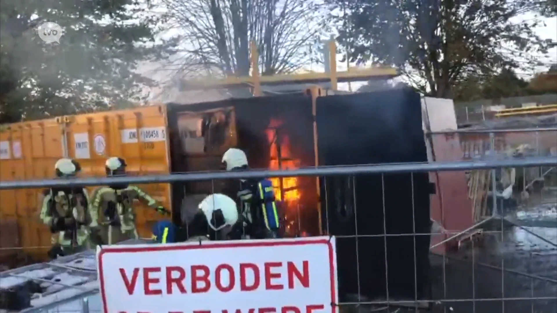 Dieven stichten brand bij openslijpen werfcontainers aan E40 Erpe-Mere