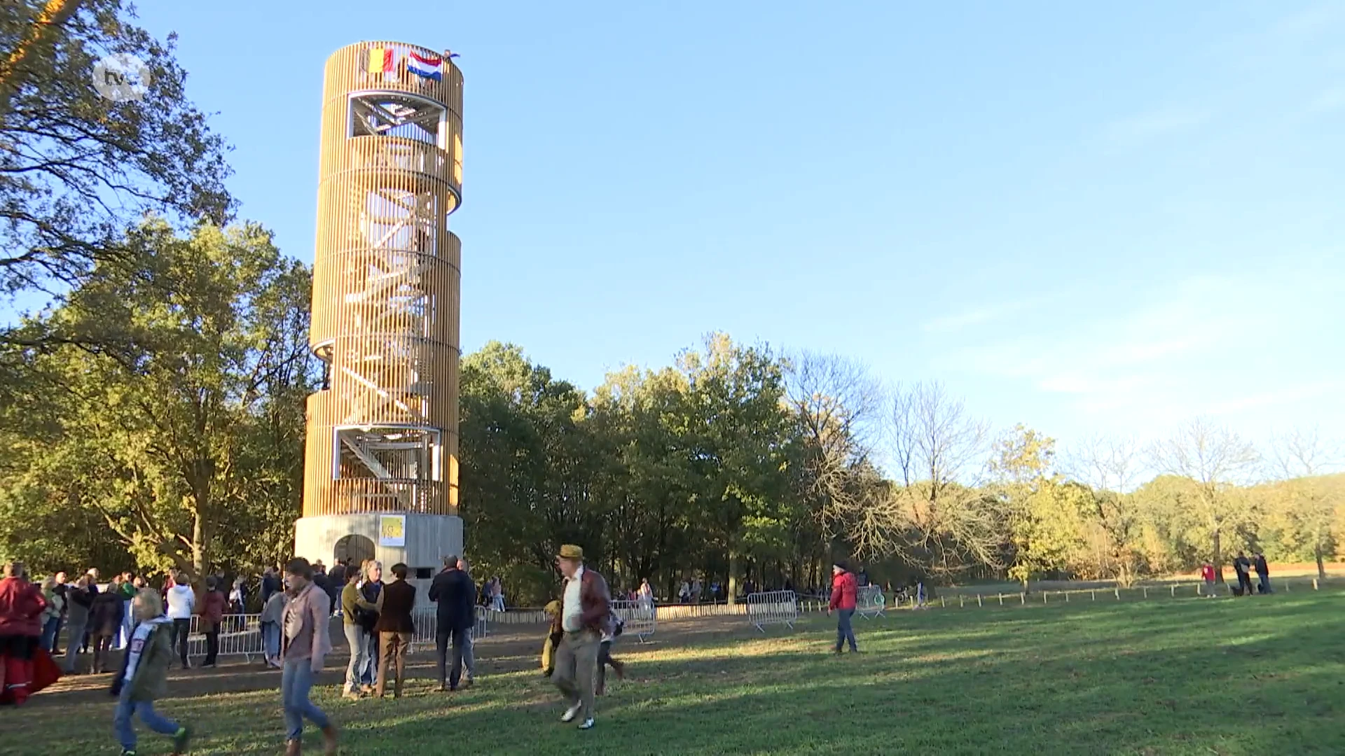 Nieuwe uitkijktoren van 22 meter hoog in Zeeuws-Wase bossen: "Adembenemend uitzicht!"