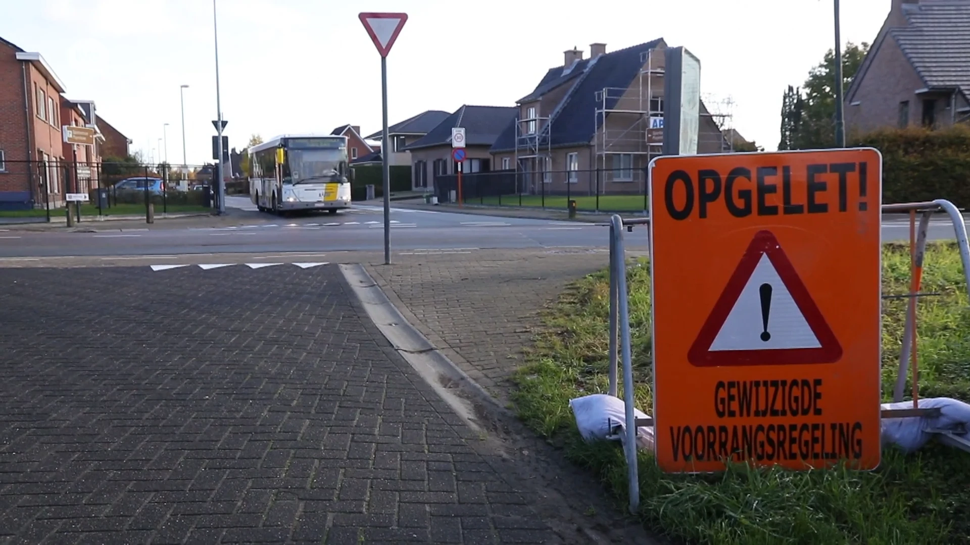 Drukke Hoge Bokstraat in Belsele is voortaan een voorrangsweg