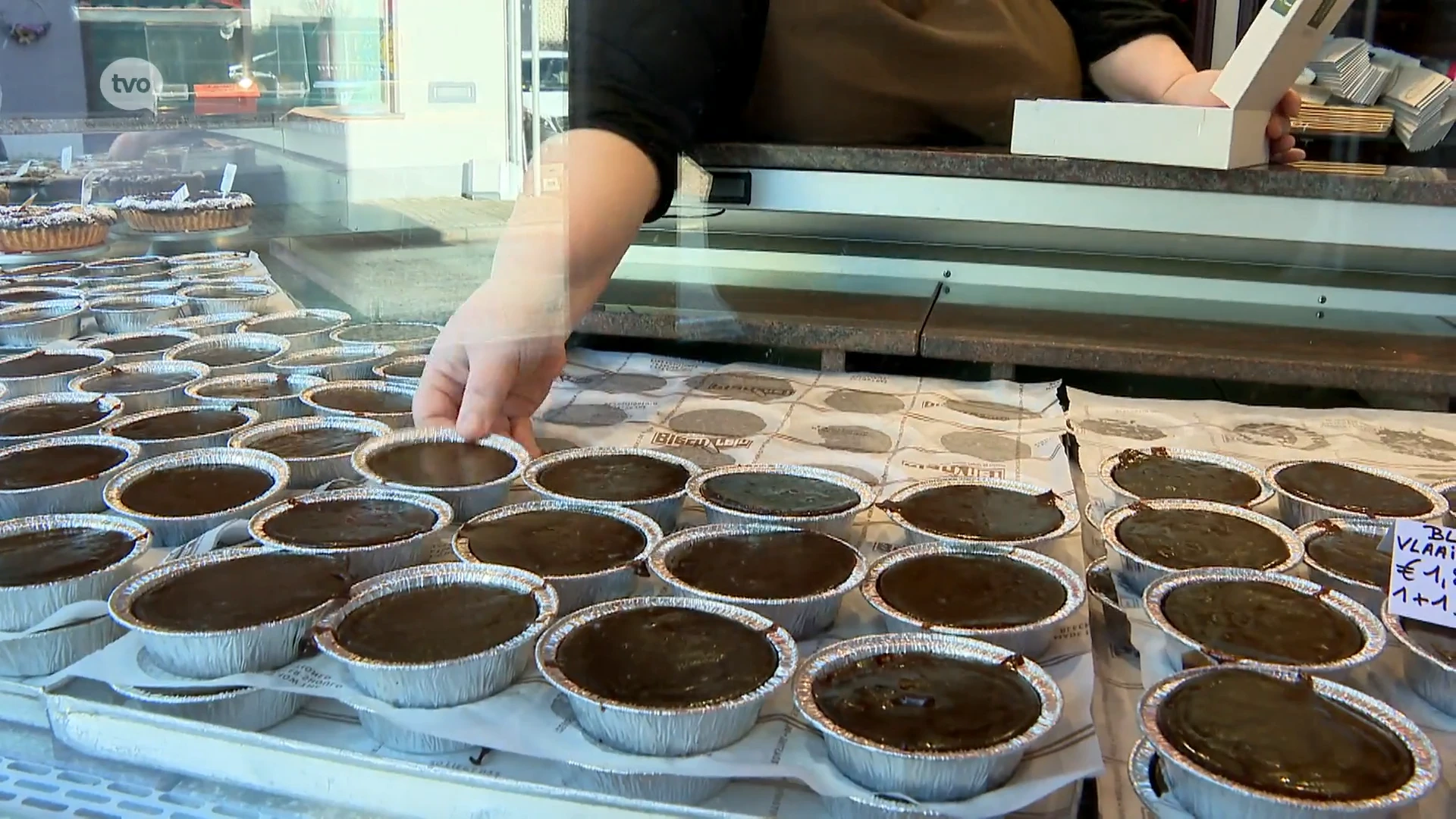 Bij bakker Gerry uit Eksaarde was het vandaag Black Vlaaiday