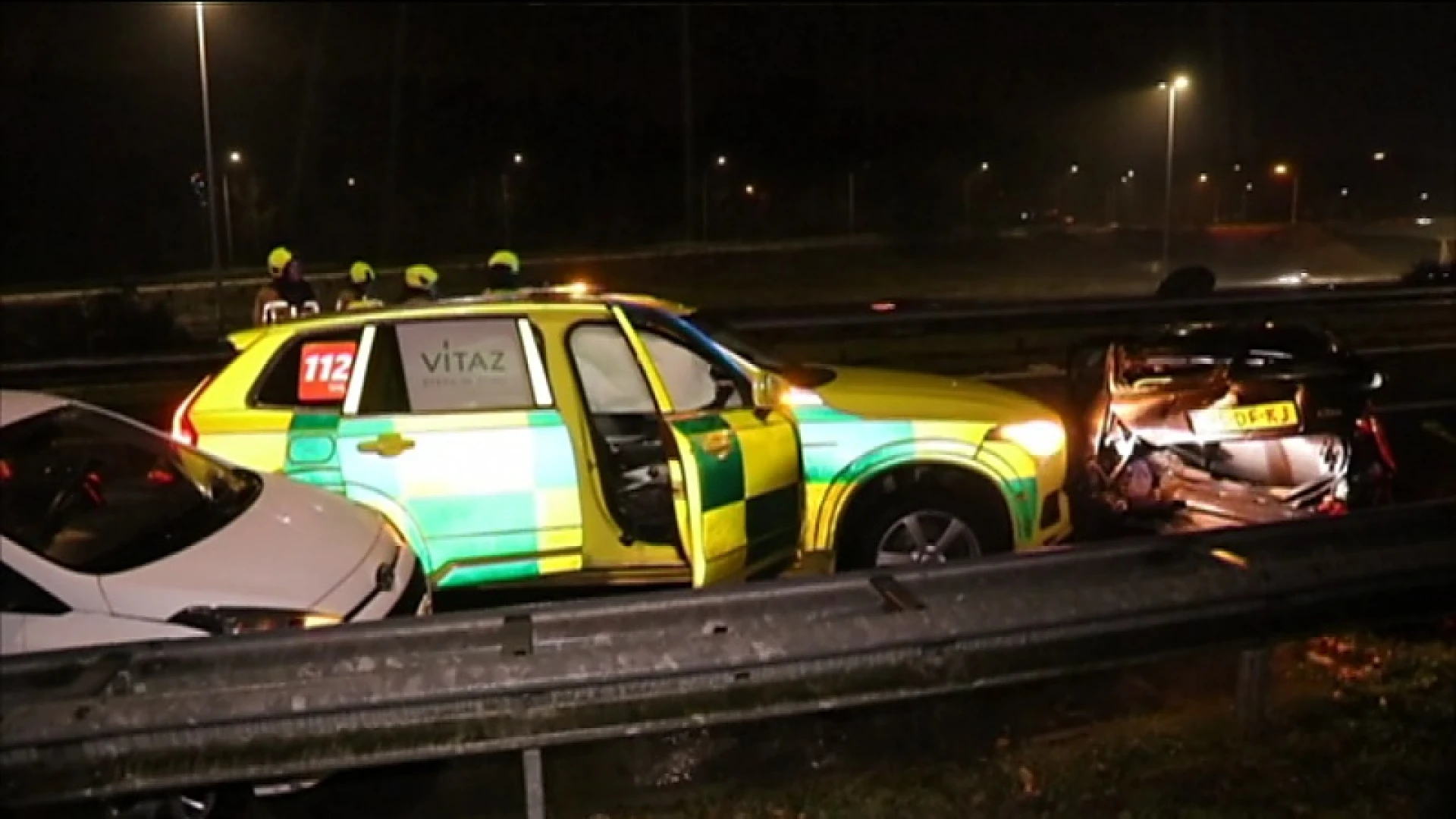 Extreem glad op Oost-Vlaamse wegen: Medisch interventieplan van kracht, kettingbotsing op E17 en kind in levensgevaar na botsing in Zottegem