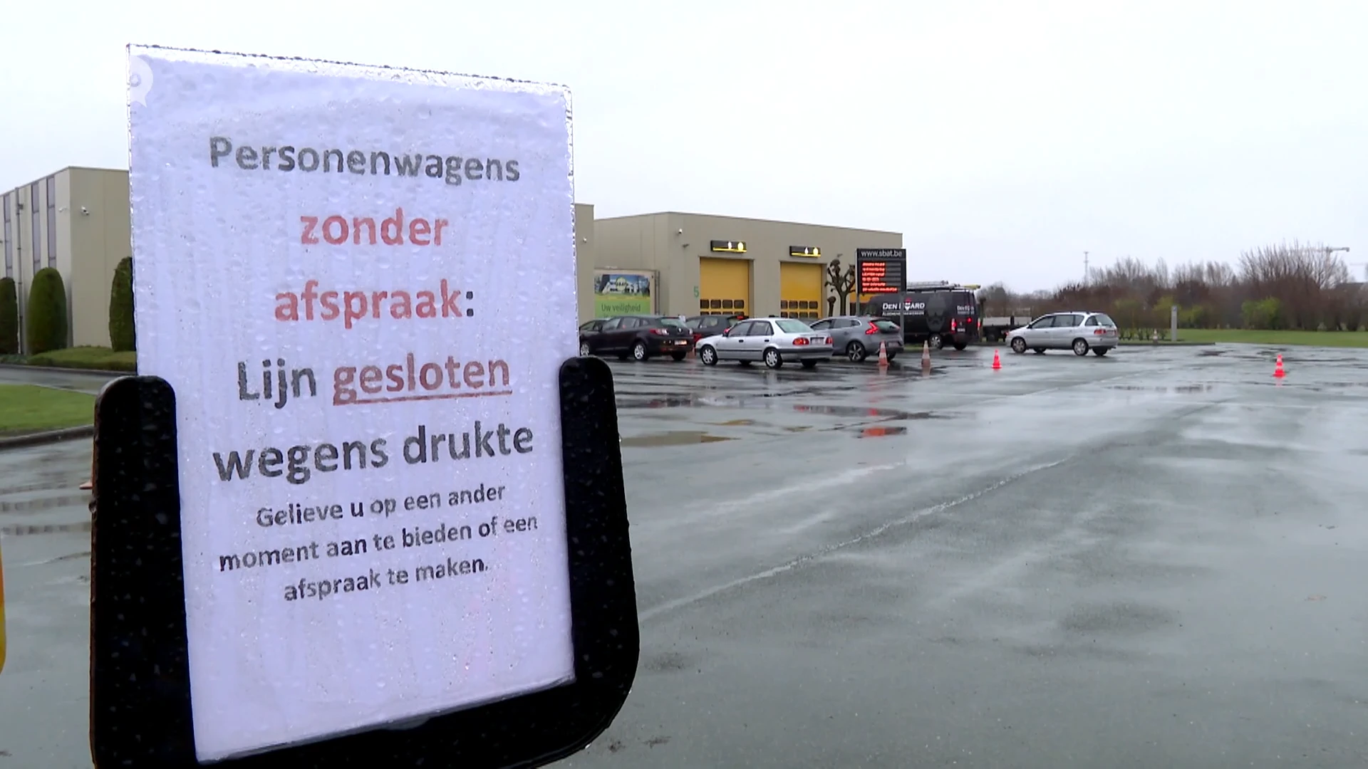 Extra druk aan autokeuringscentra door vakantie en maand januari