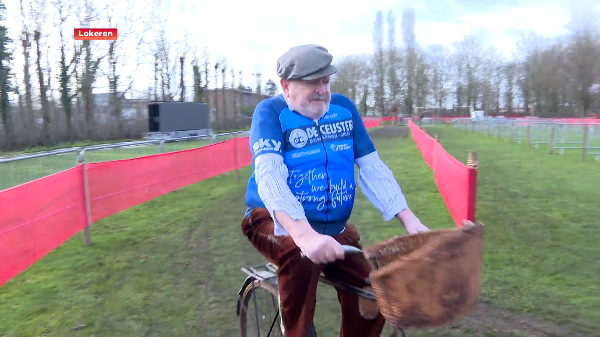 En dan verschijnt plots nonkel Jef op parcours BK in Lokeren: "Hard stampen!"