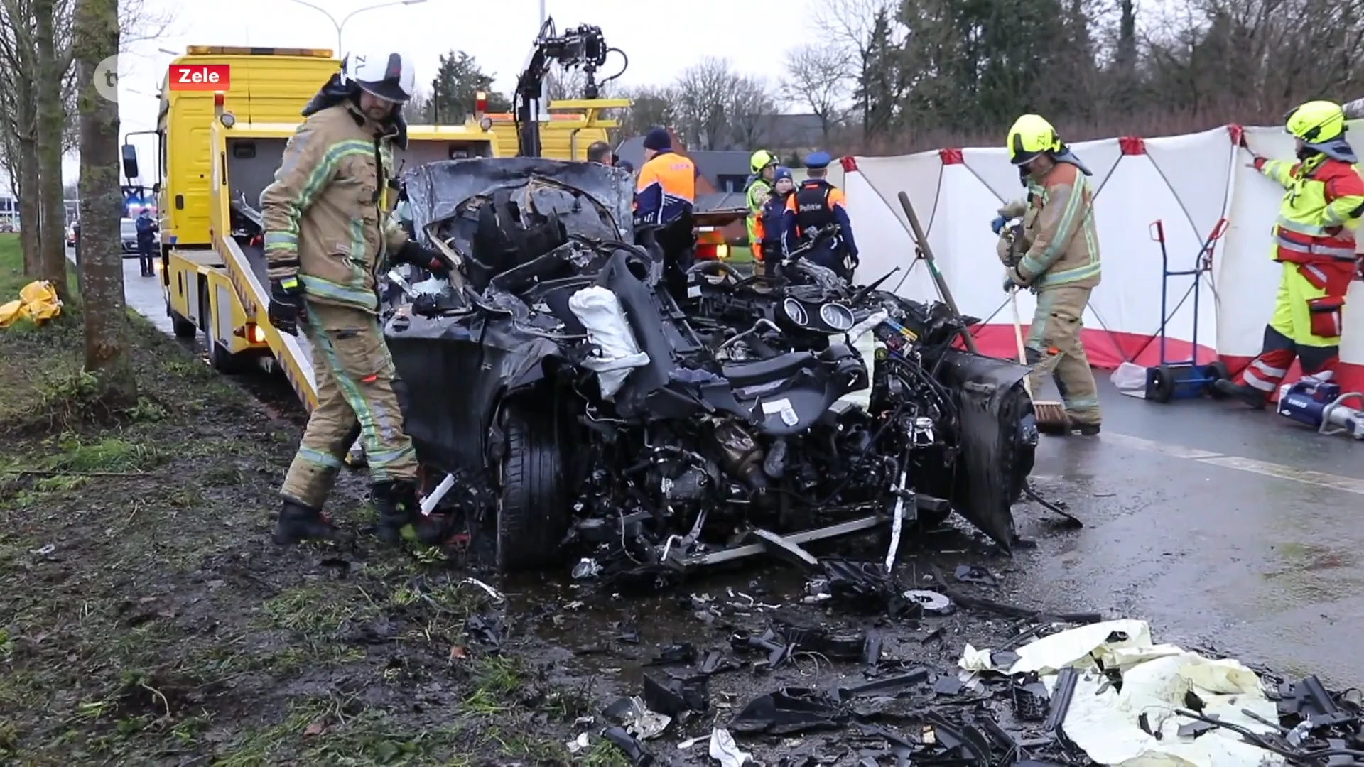 Man (33) uit Oostrozebeke komt om het leven nadat hij met auto tegen foutgeparkeerde oplegger botst