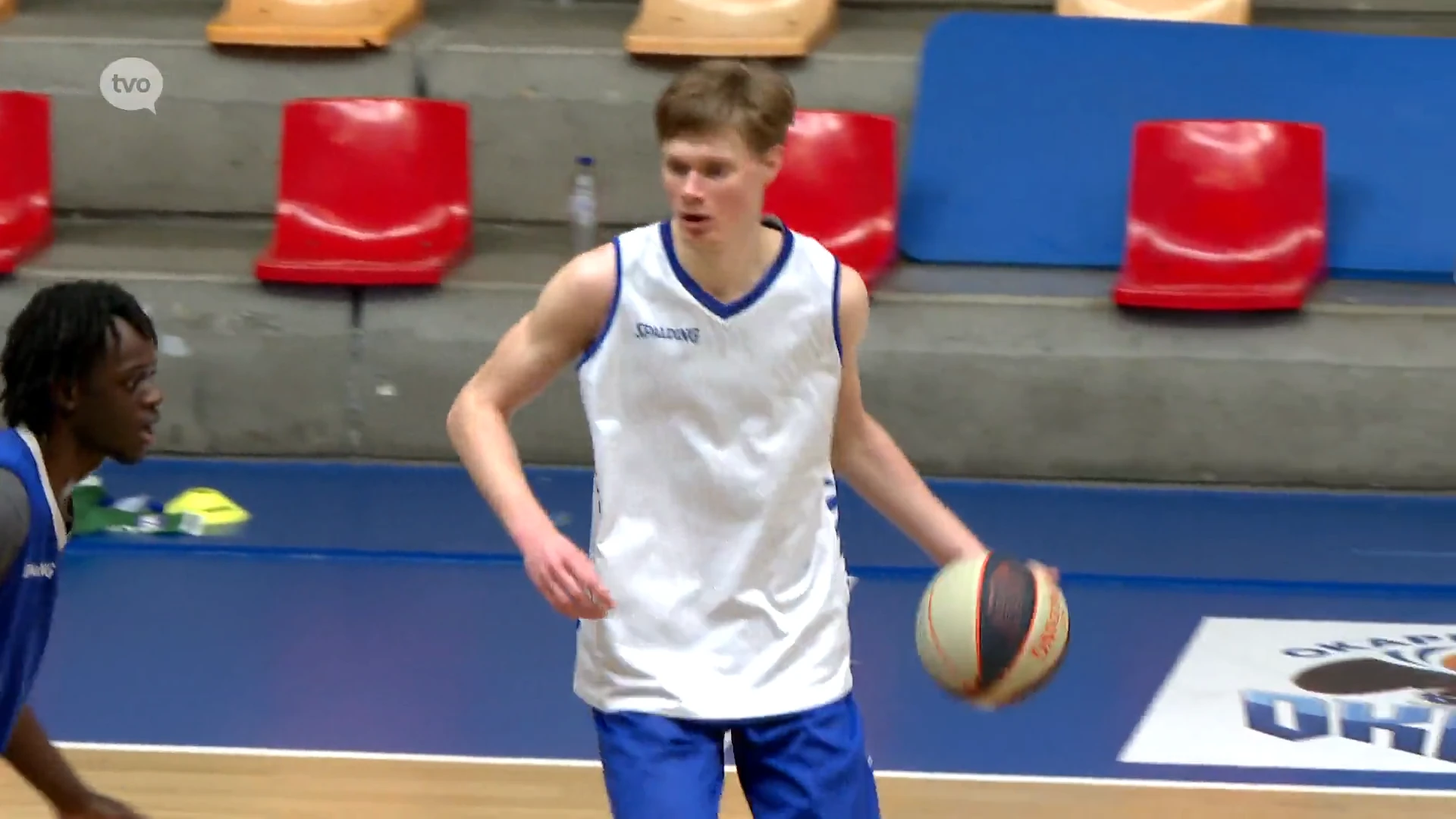 Siebe Ledegen (20) in definitieve selectie nationale basketploeg