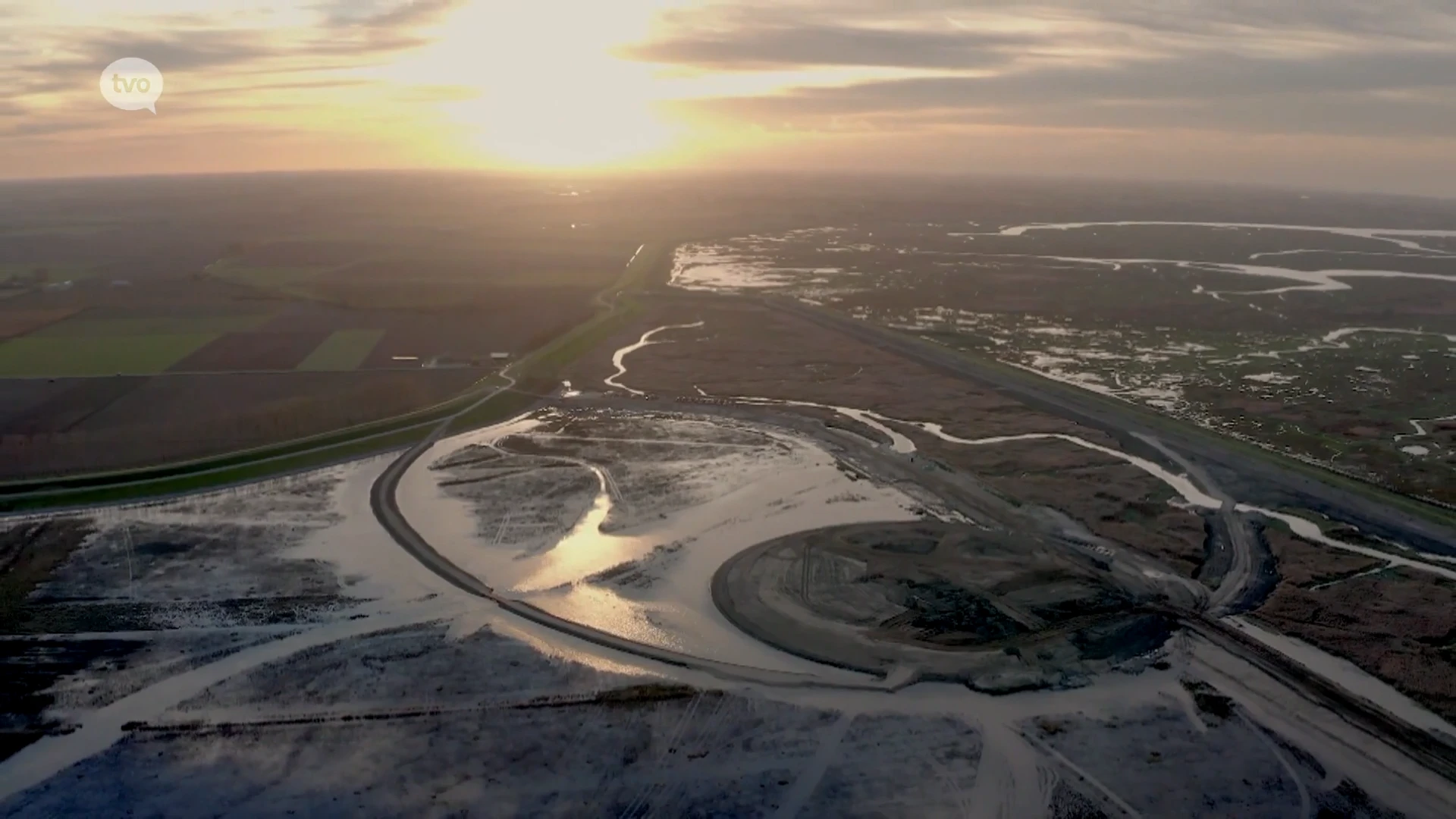 Verkenning van de Panoramaheuvel van het Grenspark Groot Saeftinghe