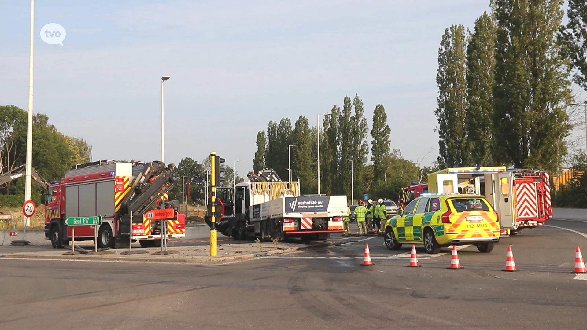 Bestuurder zwaargewond bij ongeval op parallelweg E17 in Zwijndrecht