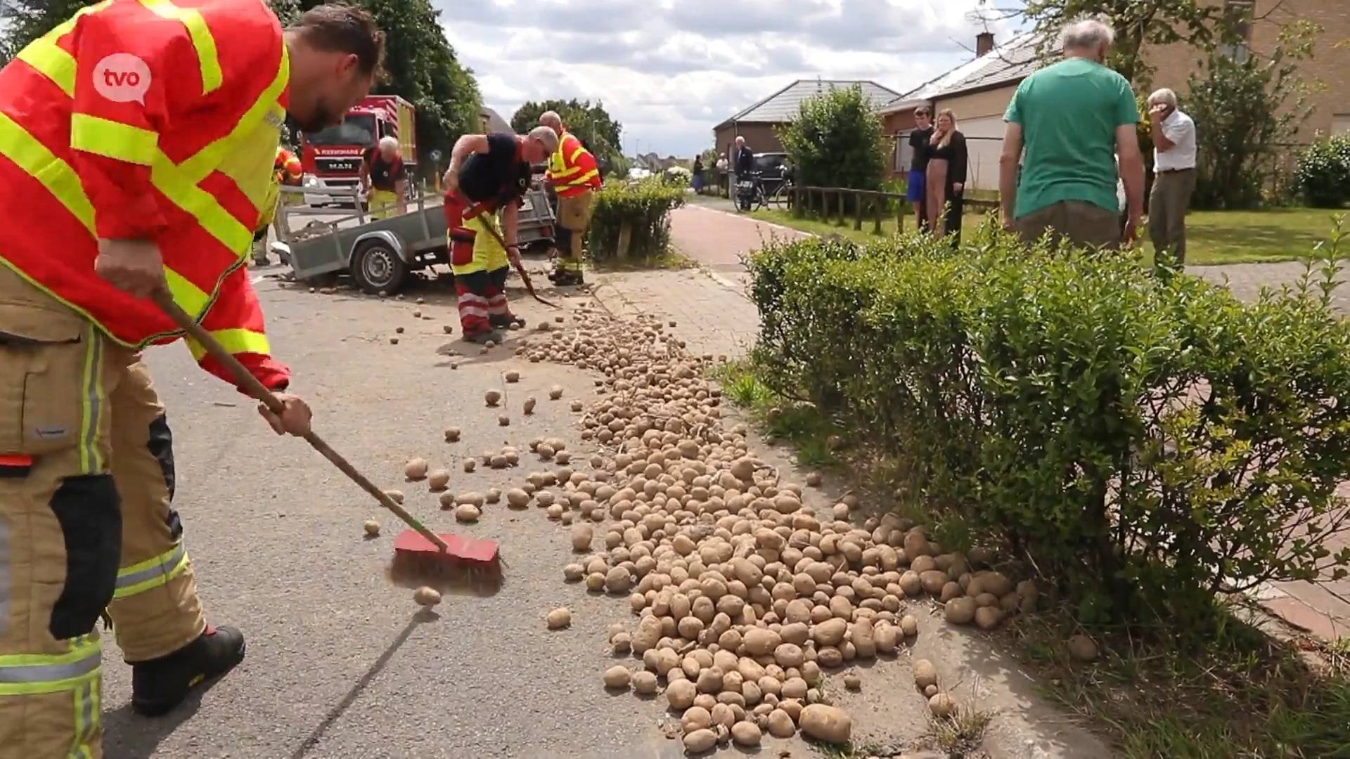 Lading aardappelen komt op rijbaan terecht bij ongeval in Lokeren