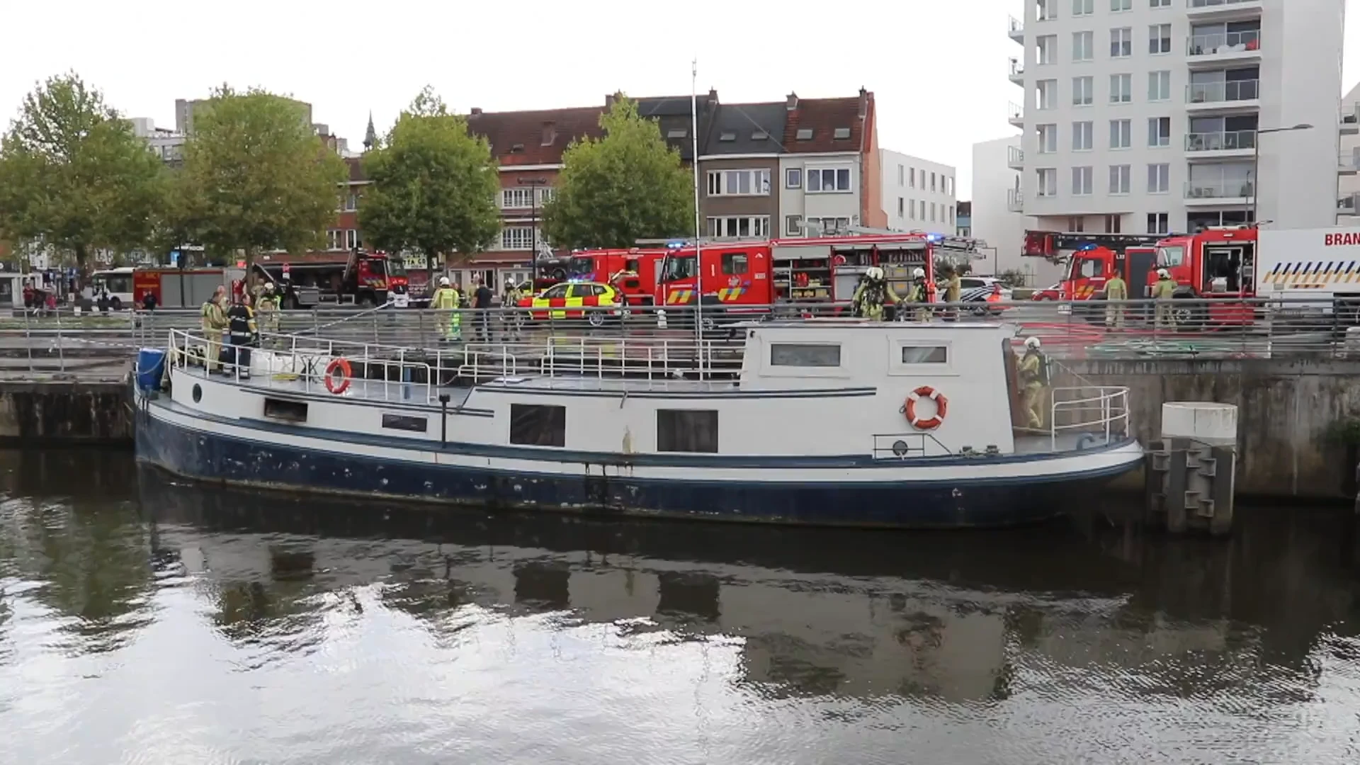 Aalst: woonboot loopt grote schade op na brand in keuken