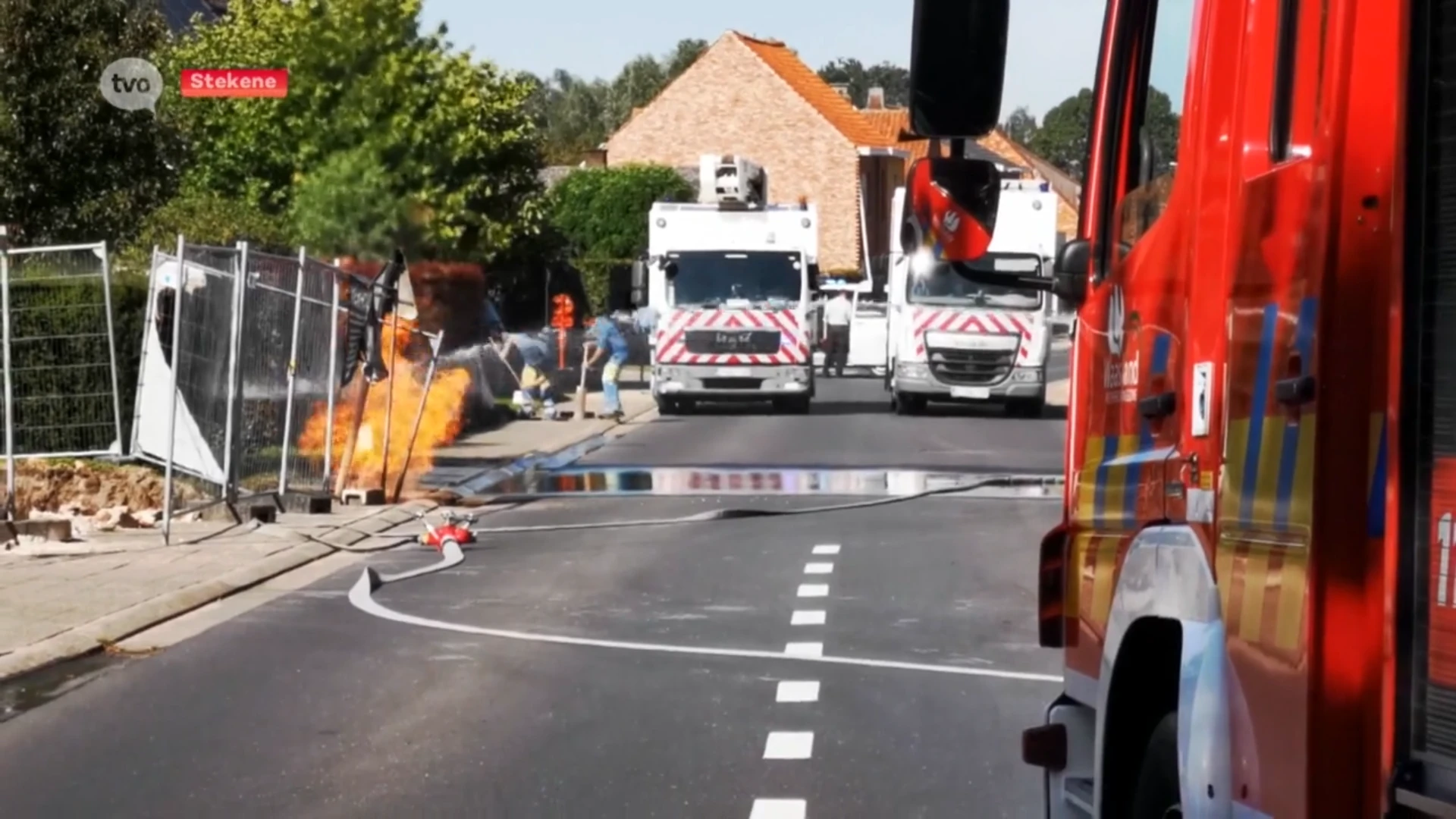 Steekvlam nadat gasleiding wordt geraakt bij graafwerken in Stekene