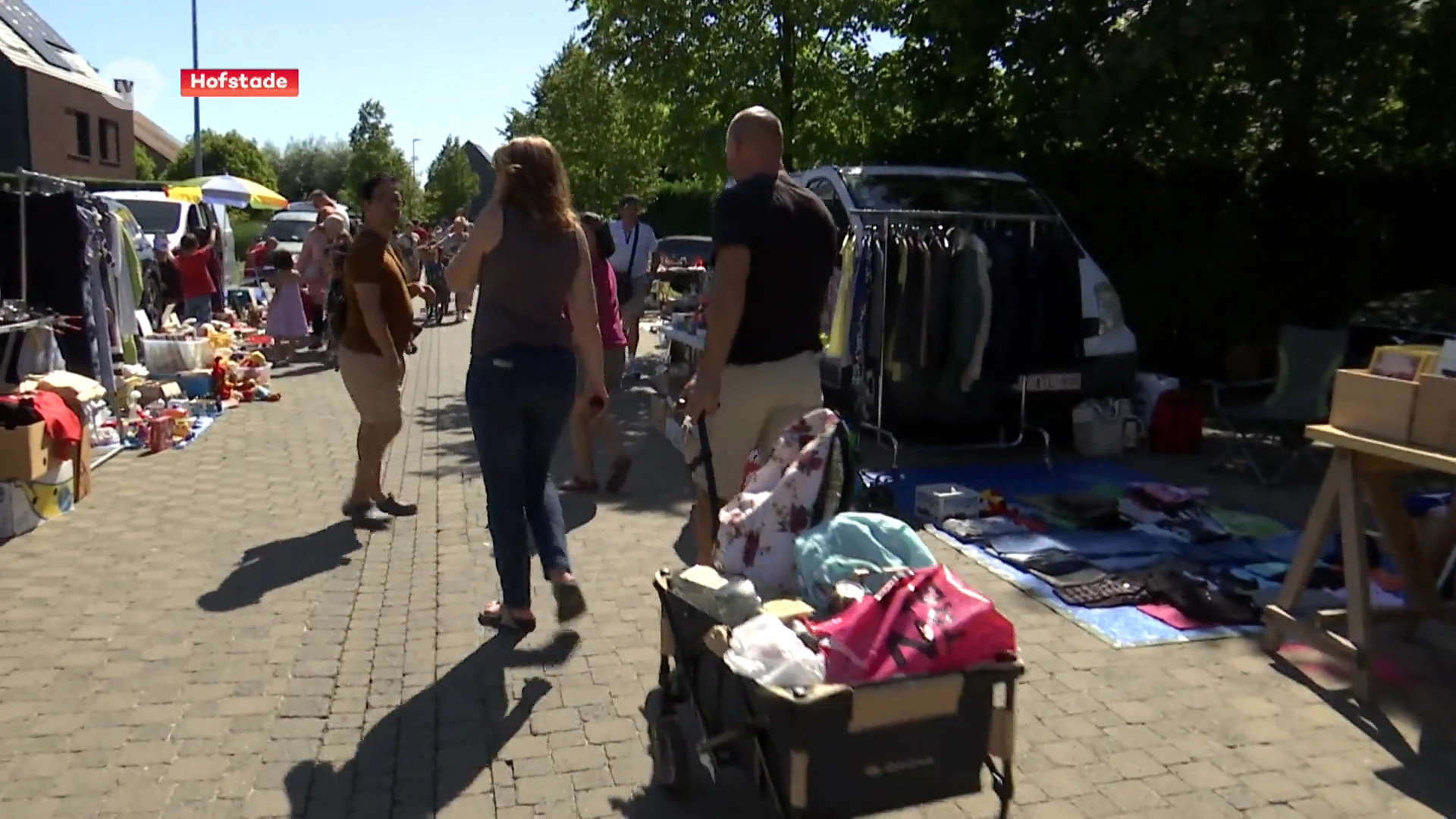 Rommelmarkten zijn weer hot: "Ik doe er wekelijks één, in de vakantie dagelijks"